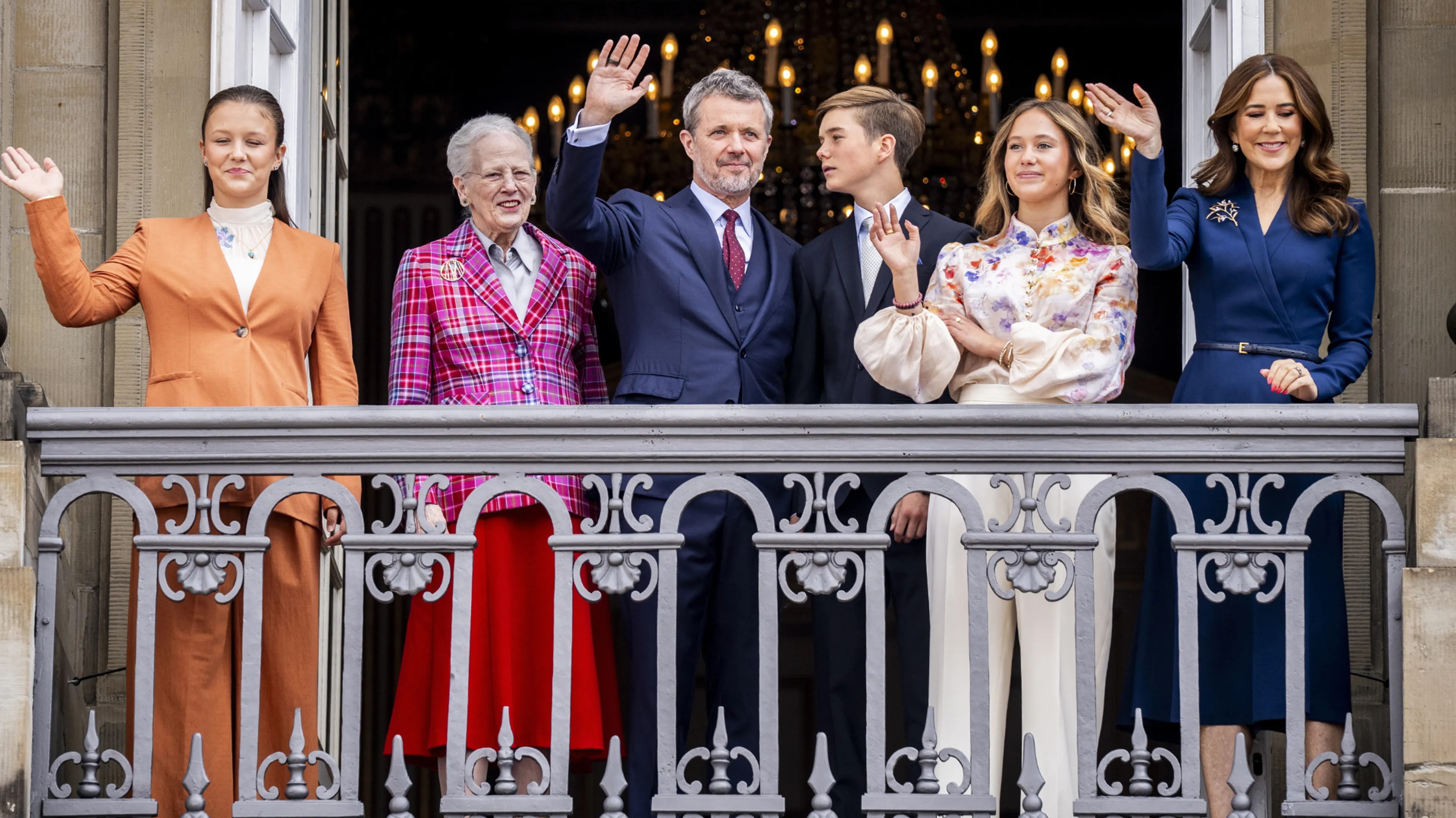 Koning Frederik viert zijn 57ste verjaardag met familie én een bijzondere gast