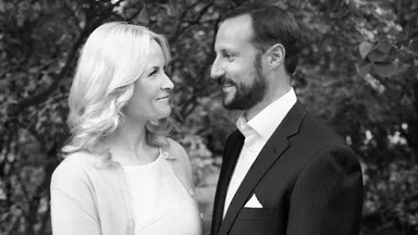 Dit is het liefdesverhaal van kroonprins Haakon en kroonprinses Mette-Marit
