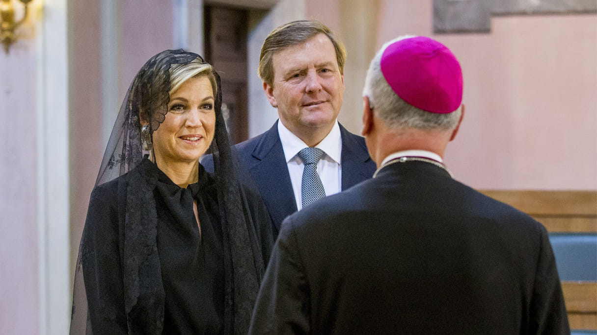 Koningin Máxima zonder koning Willem-Alexander bij inauguratie paus Leo XIV