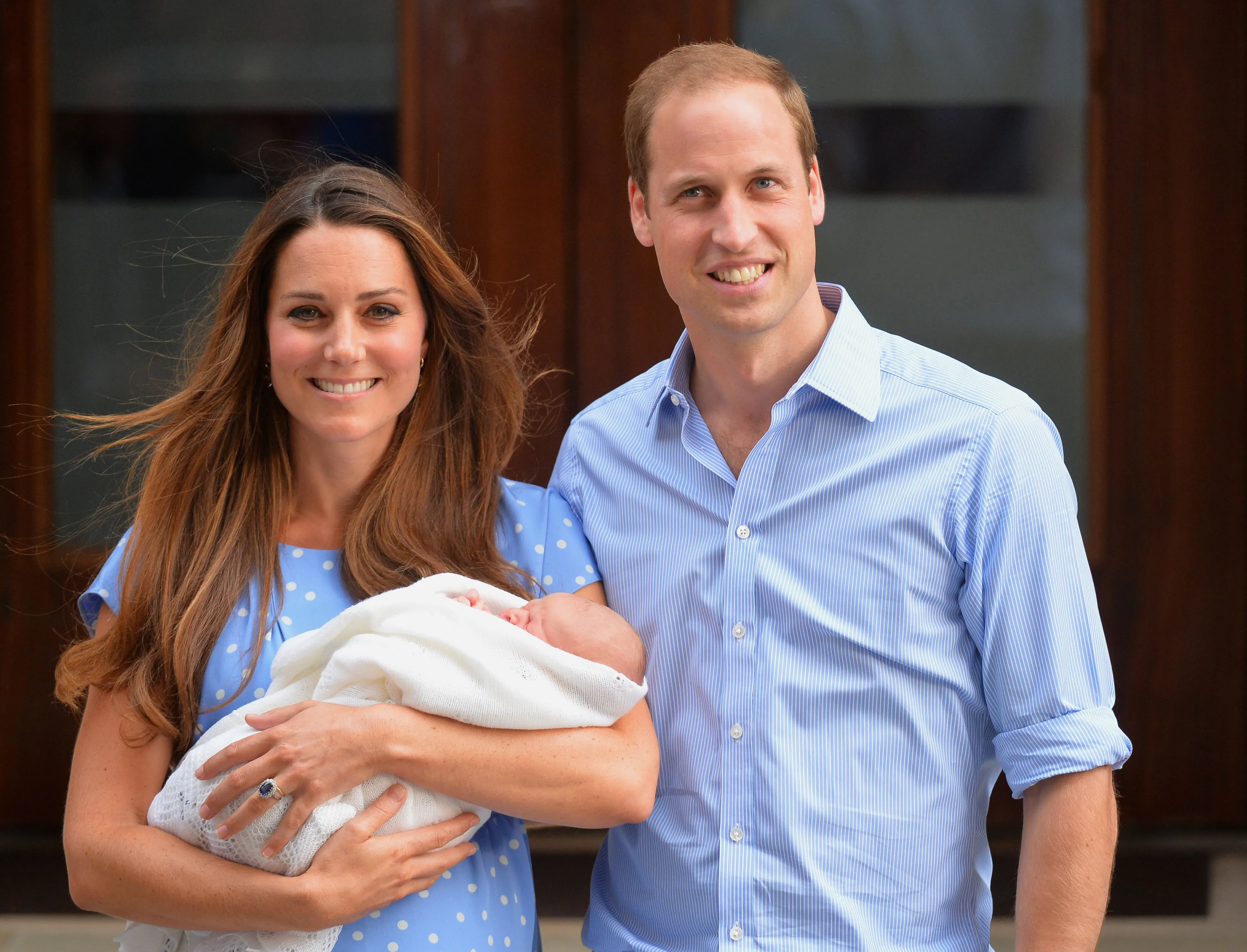 De eerste foto van prins George (2013).