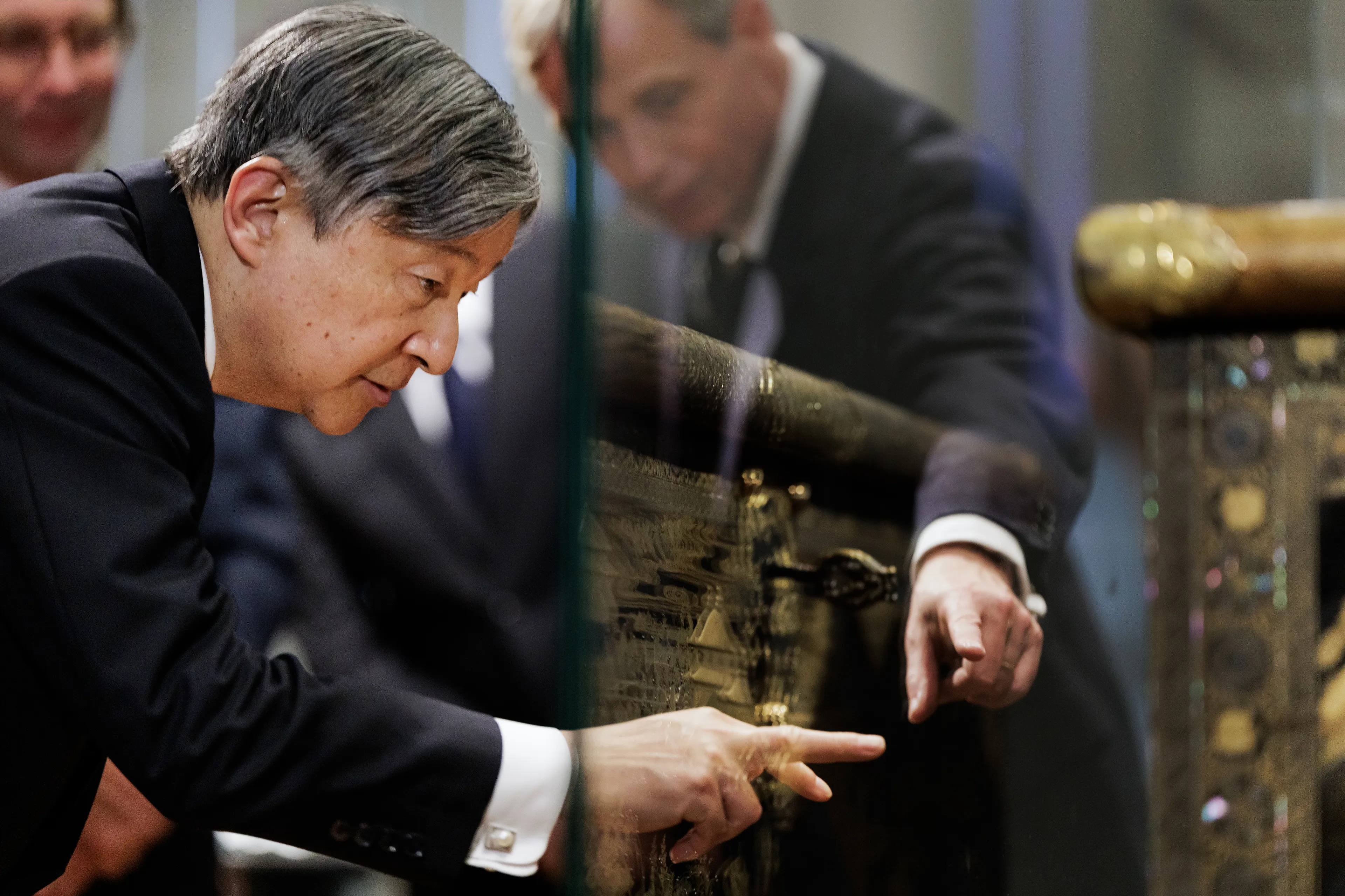 Keizer Naruhito brengt vanmiddag nog een bezoek aan het Amsterdamse Bos.