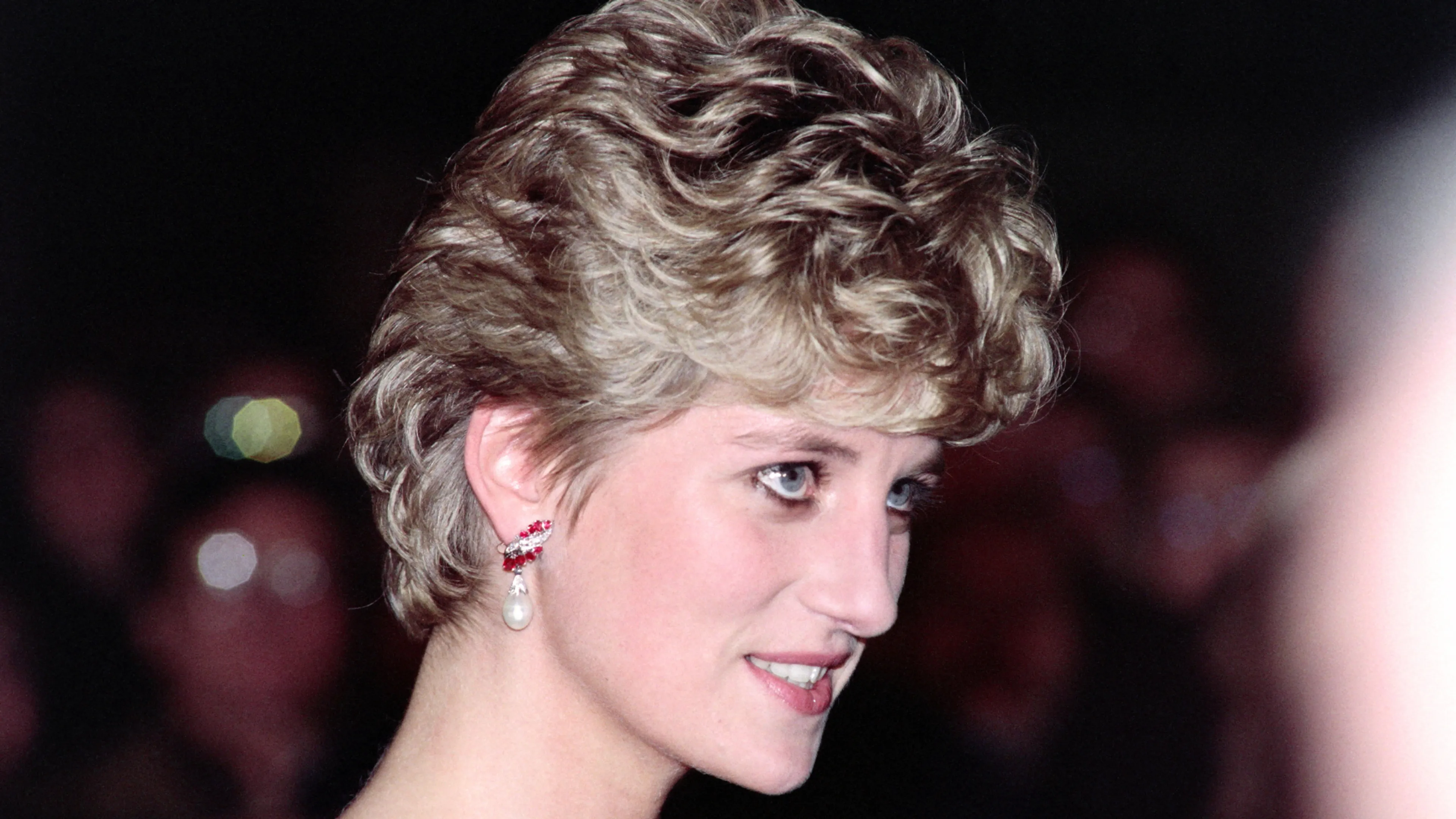 Om déze reden knipte wijlen prinses Diana haar haren kort