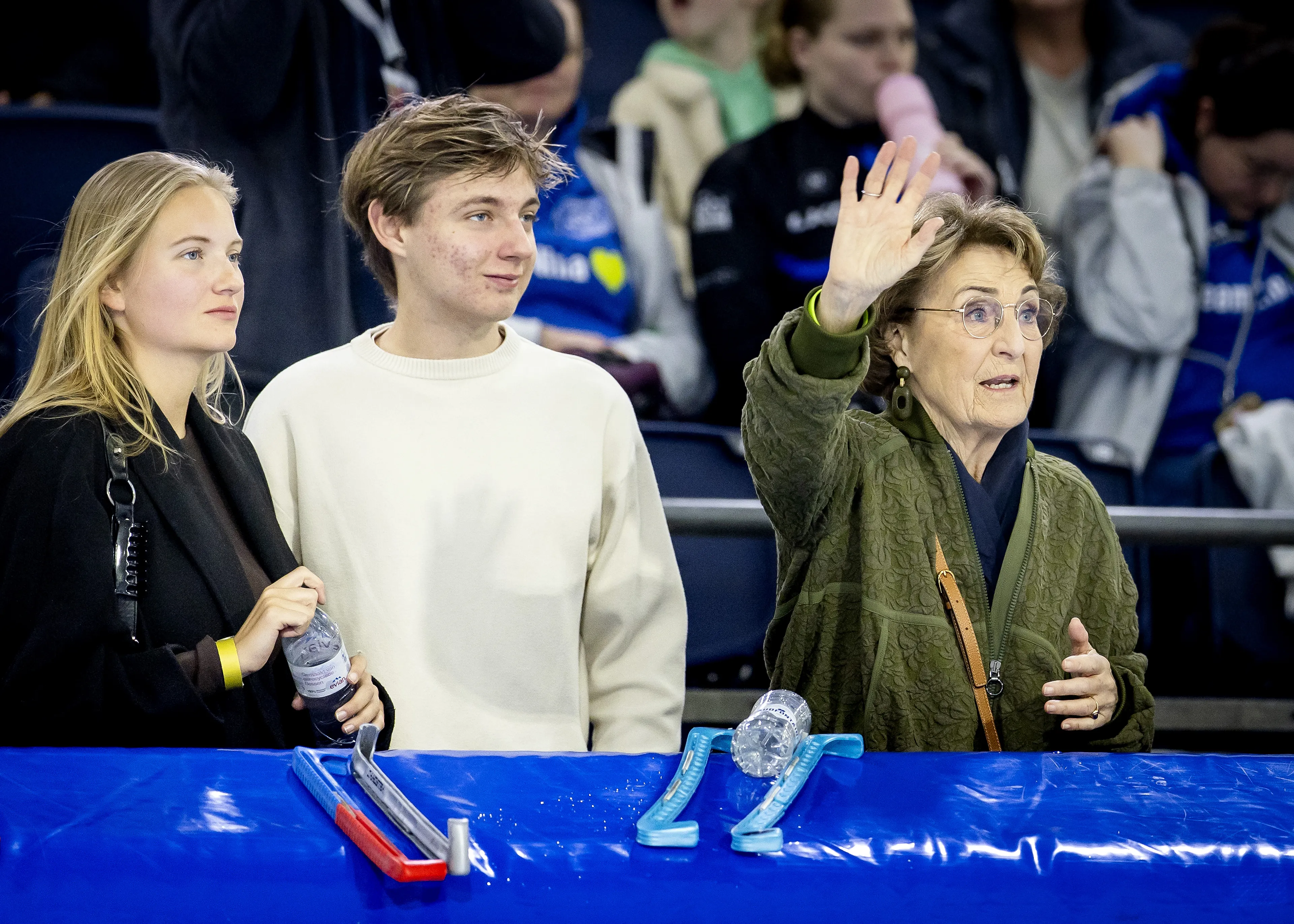 Prinses Margriet en haar kleinkinderen Benjamin en Isabella van Vollenhoven.