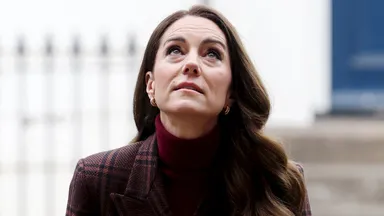 Catherine bezoekt ziekenhuis waar zij werd behandeld voor kanker