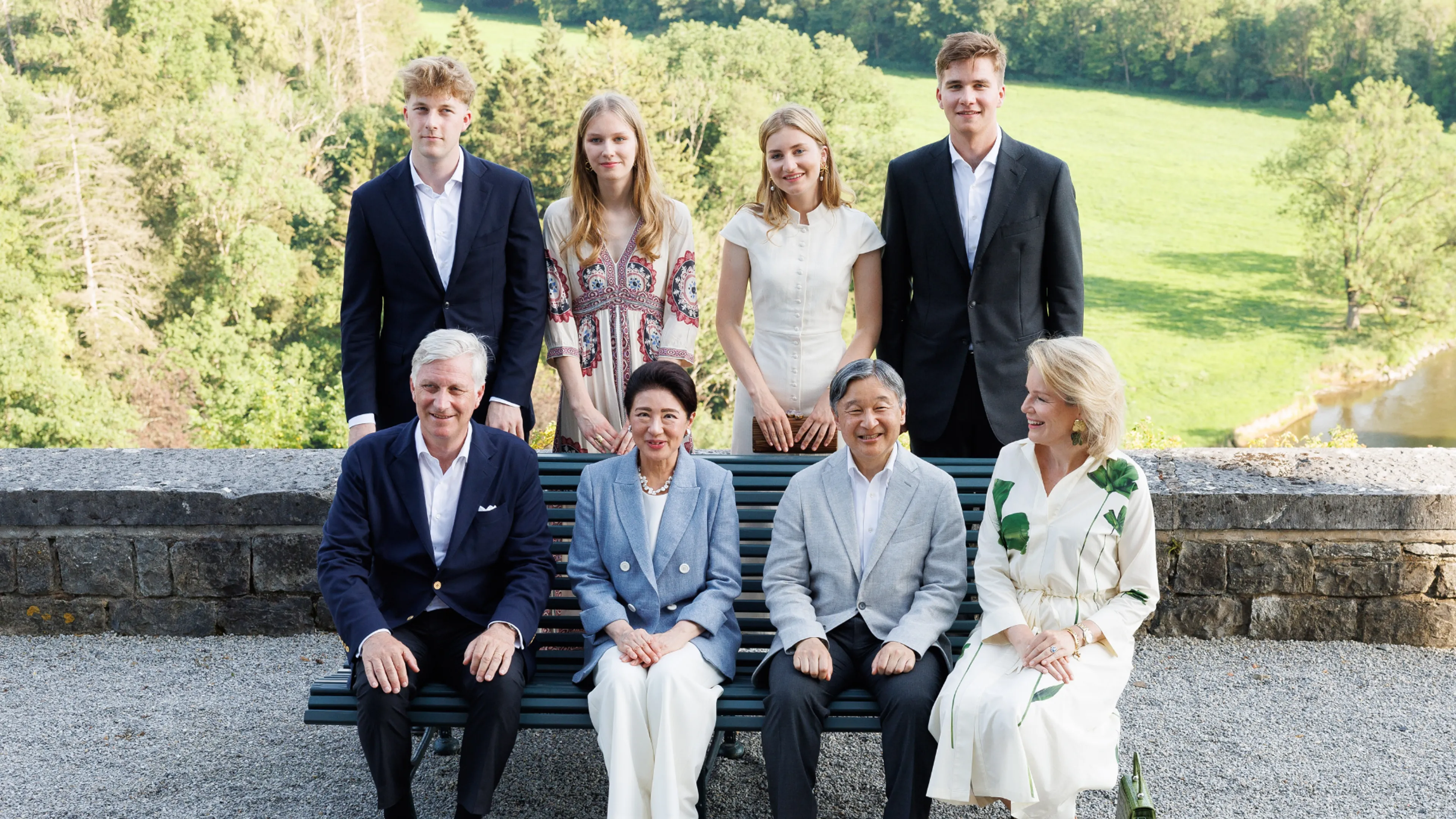 Belgisch koninklijk gezin ontvangt keizerlijk paar Japan met fotosessie