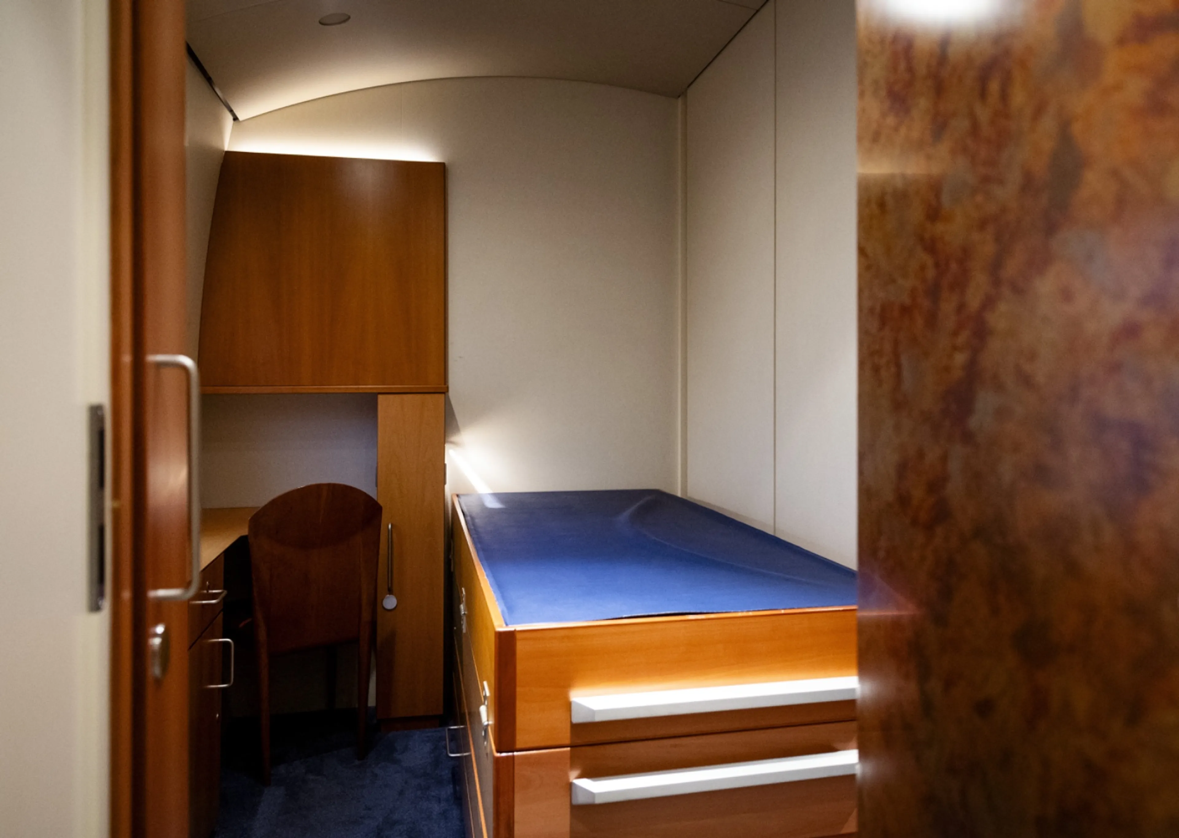 Het bed in het meest recente koninklijke rijtuig.