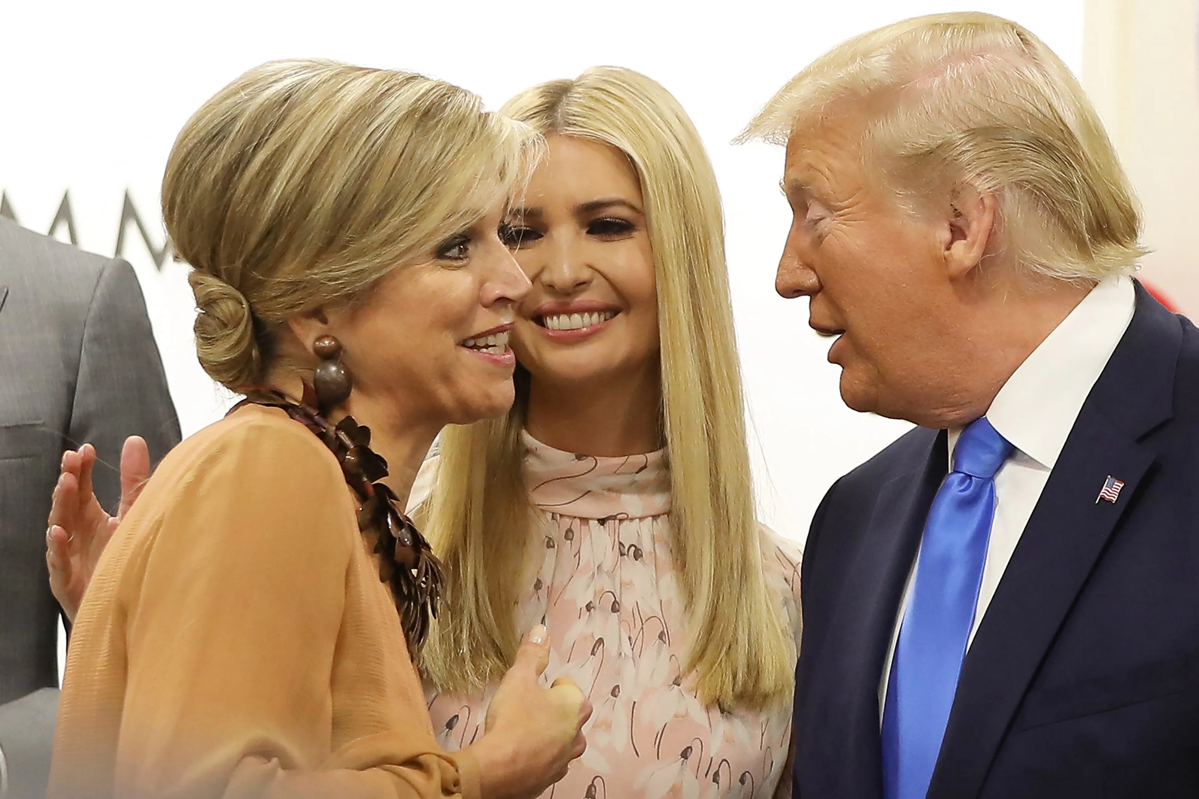 Máxima en Donald Trump ontmoeten elkaar in 2019 bij de G20 Summit.