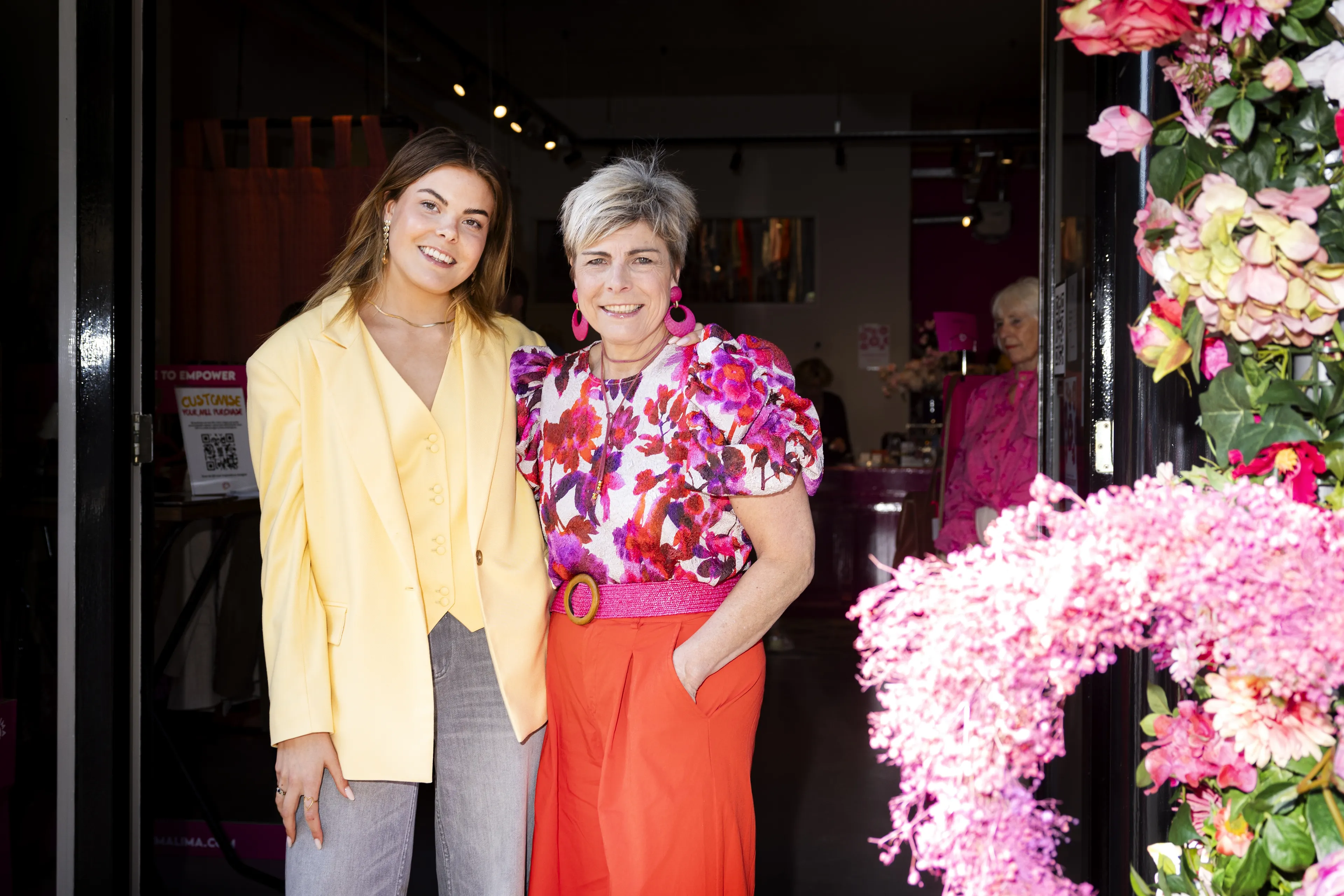 Eloise en Laurentien vieren het eenjarig bestaan van My Lima Lima (2025).