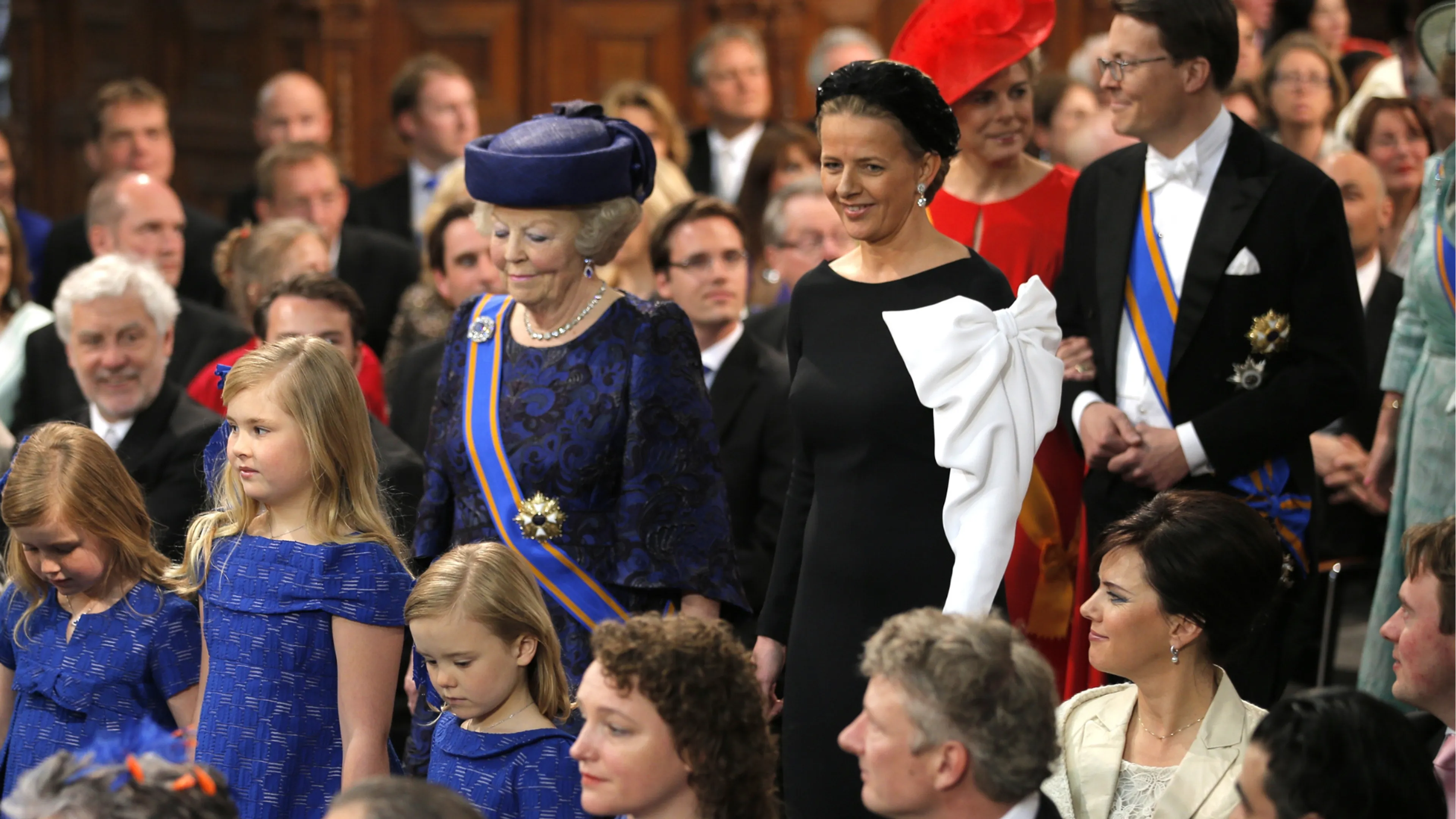 Déze drie bijzondere jurken van de Oranjes kun je van dichtbij bekijken