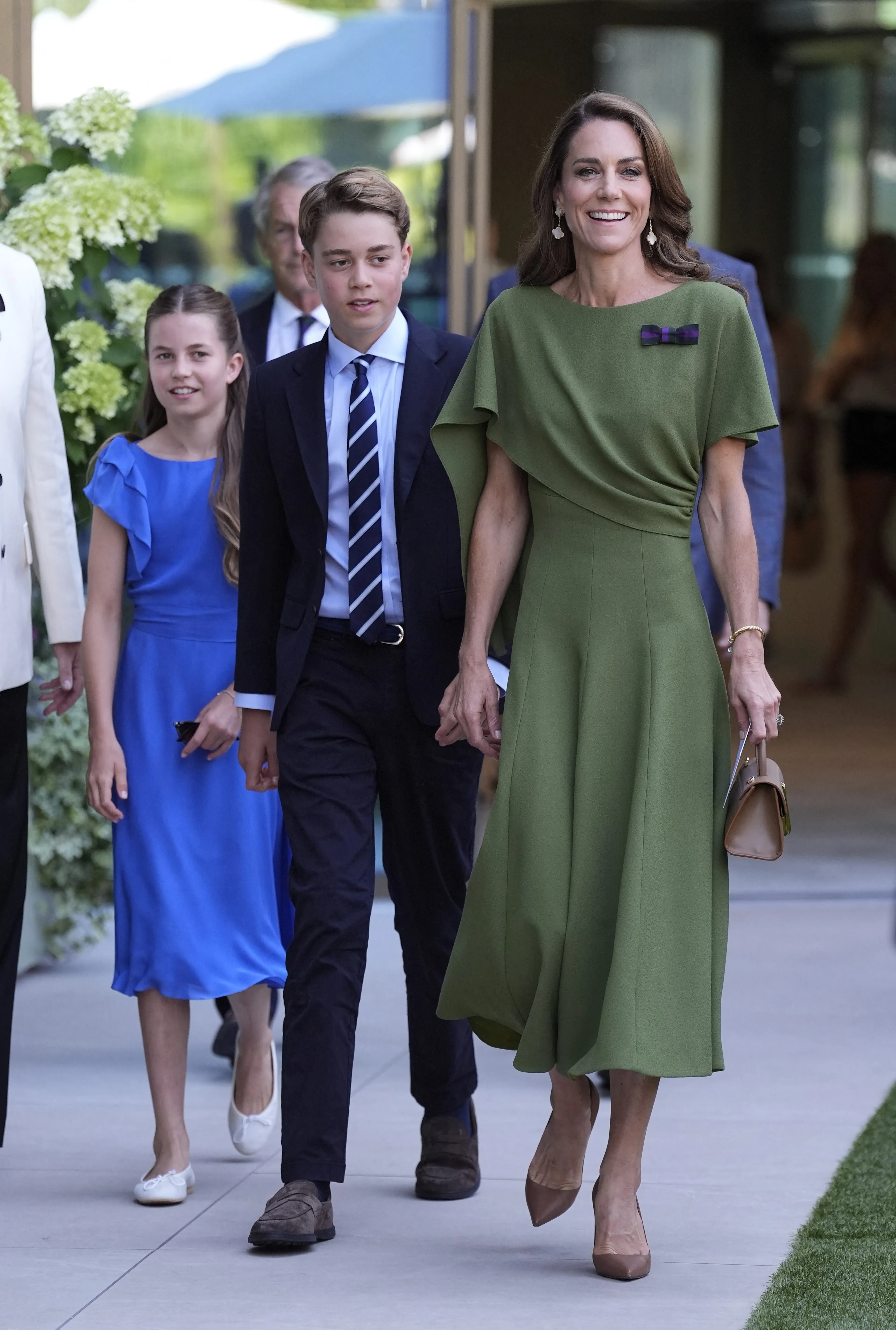 Catherine met haar twee oudste kinderen.
