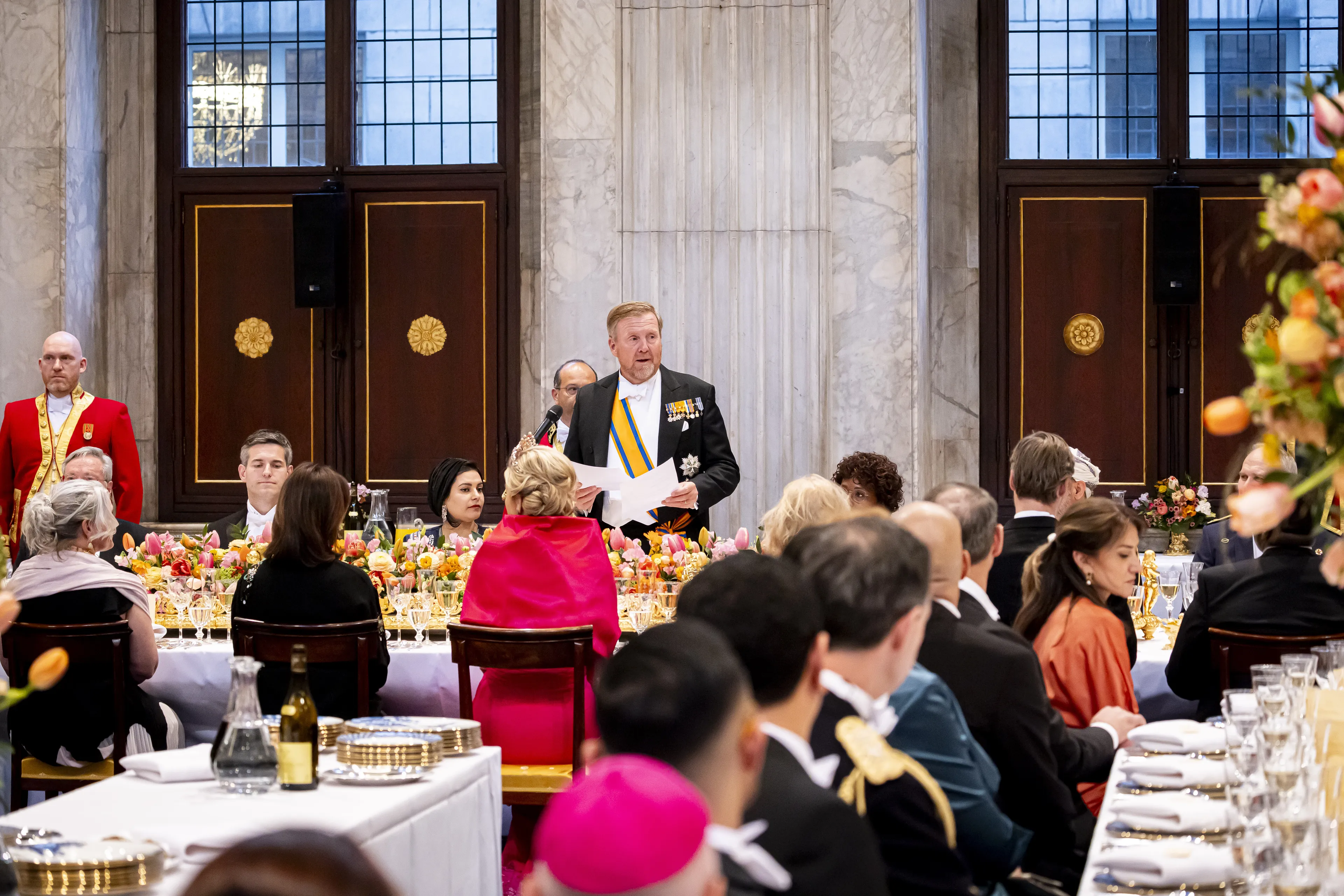 Het diner wordt gehouden op het Koninklijk Paleis op de Dam.