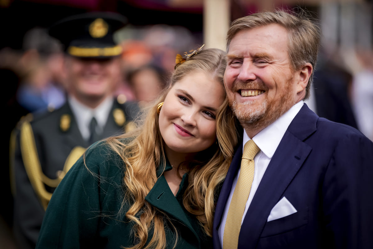 Liveblog: Koningsdag 2024 in Emmen - Blauw Bloed