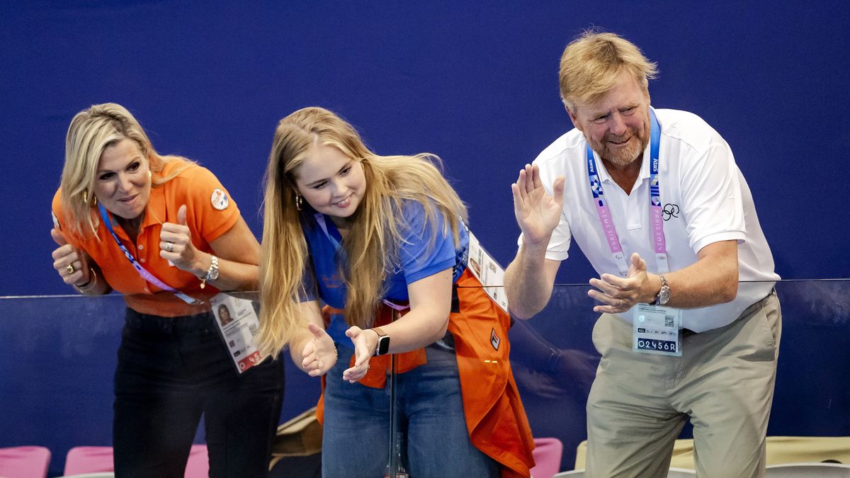 King, Queen and Princess Amalia see the Netherlands win