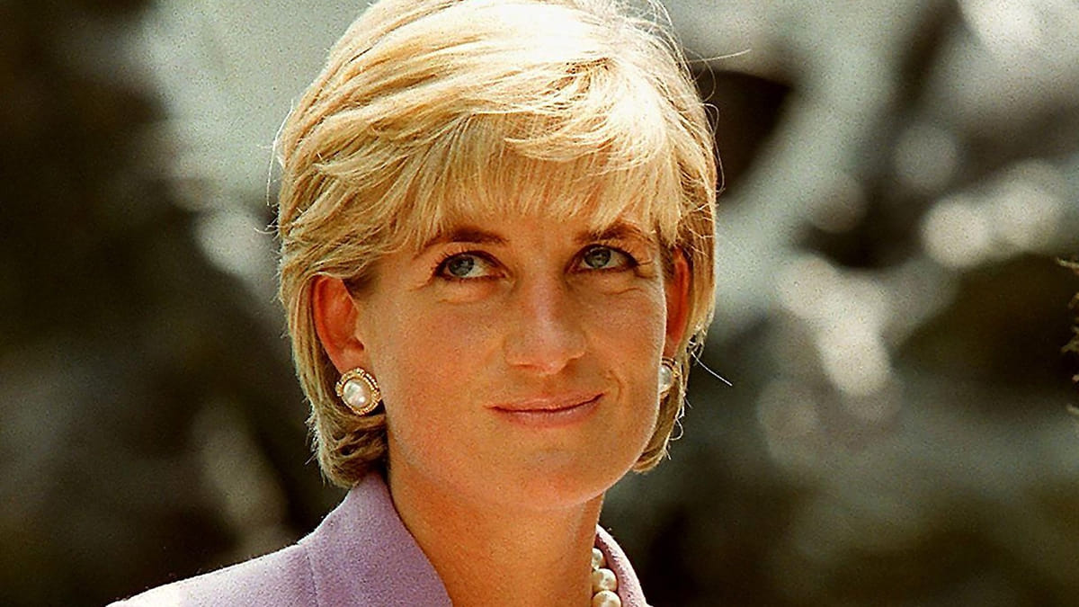 Dit is het verhaal achter de wereldberoemde 'revenge dress' van prinses Diana