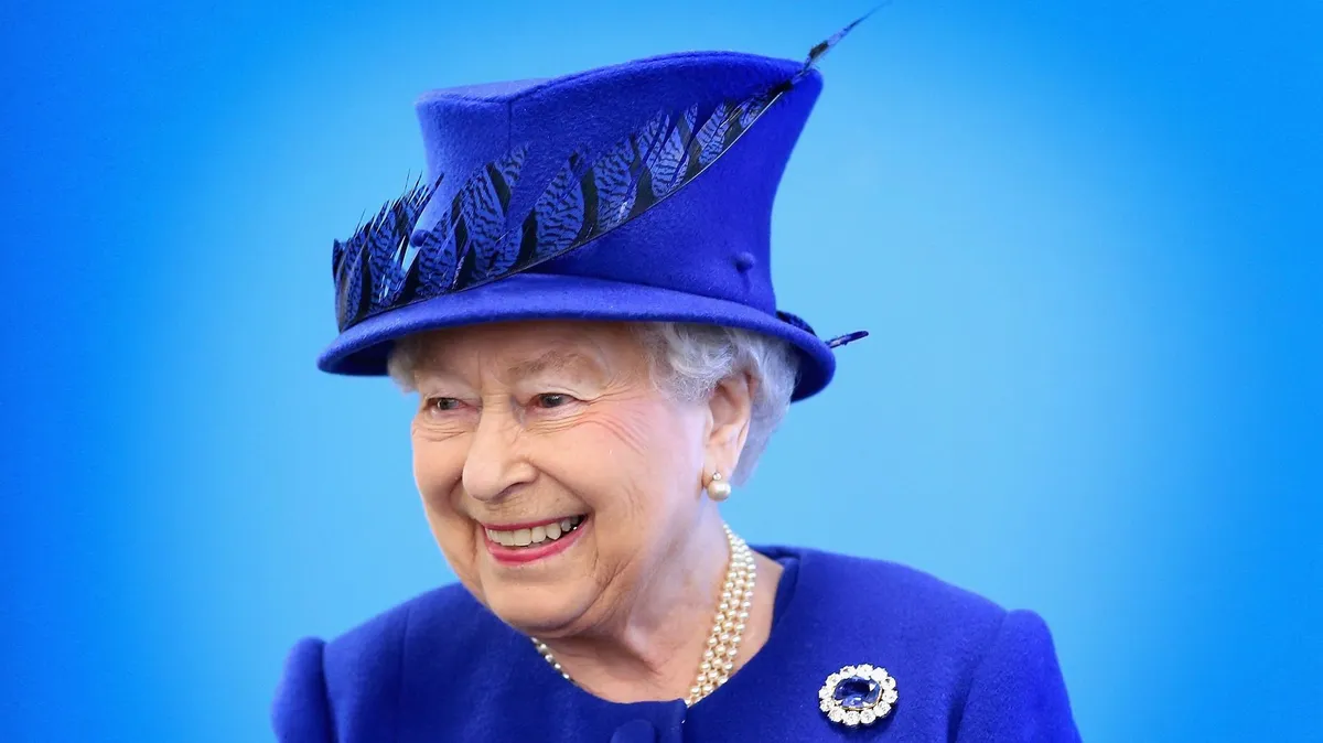 Koningin Elizabeth 65 jaar op de troon - Blauw Bloed