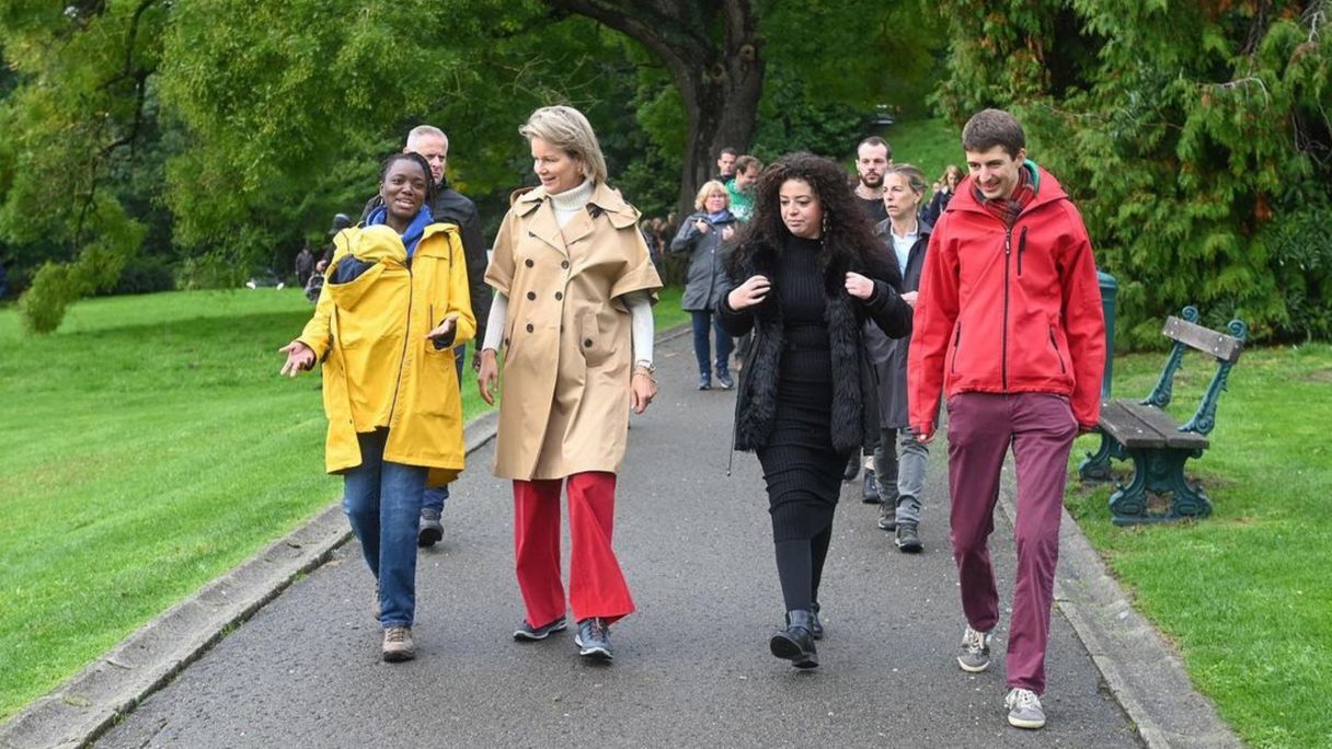 Foto's: Mathilde vervolgt wandeltocht op regenachtige woensdagochtend