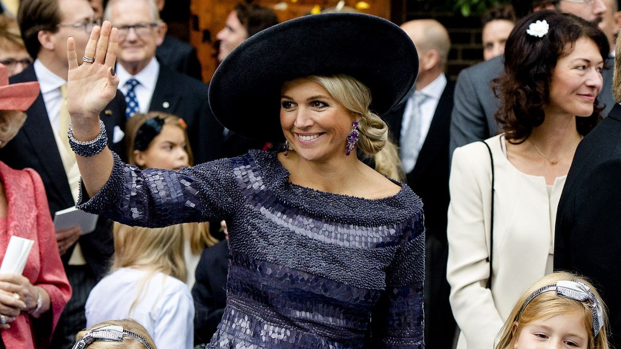 Koningin Máxima haalt 'bruiloftsoutfit' na elf jaar weer voor de dag