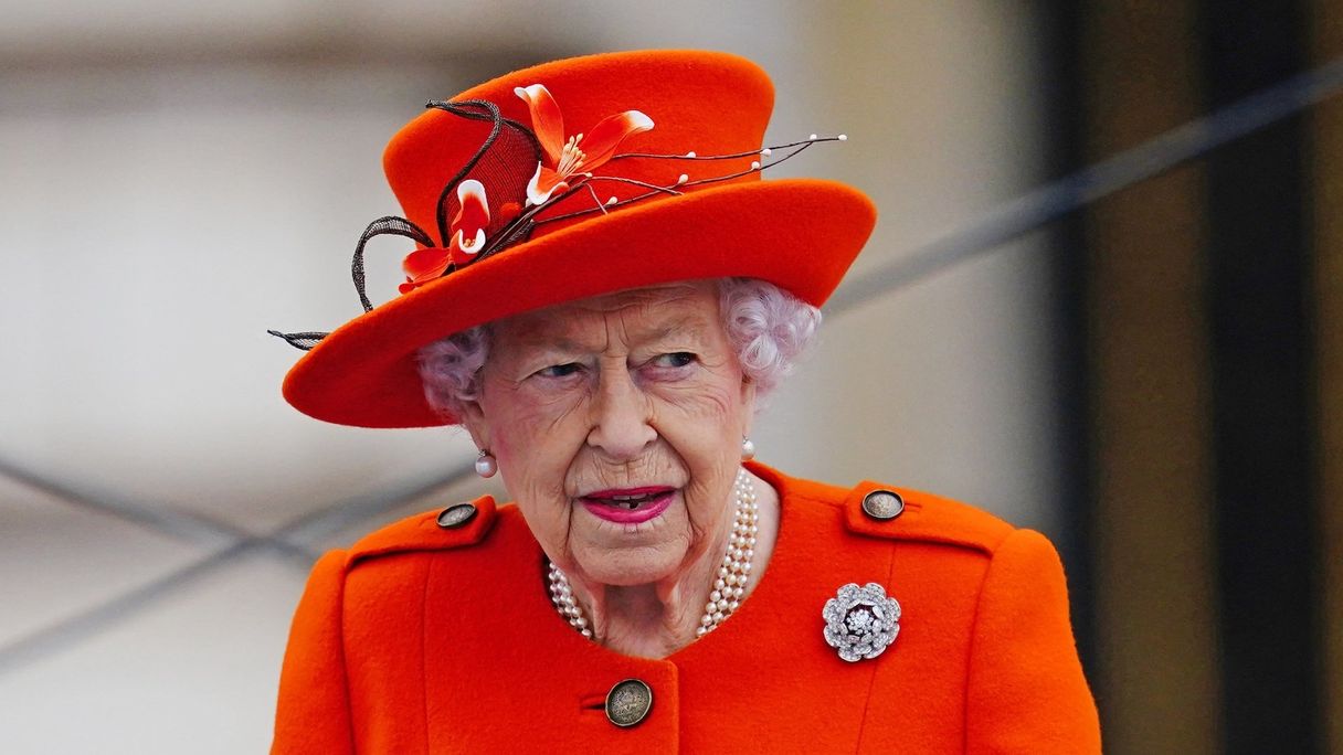 Queen weigert zwaarden uit te lenen aan Russisch museum