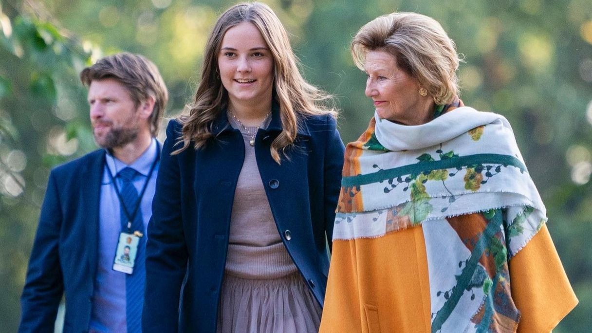 Koningin Sonja is jarig: hoe is zij als (groot)moeder?