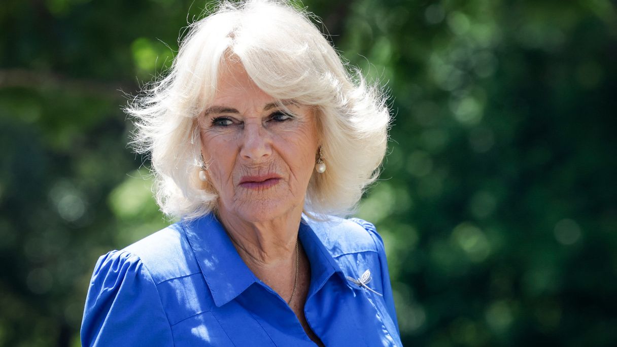 Droevig nieuws voor koningin Camilla: hondje Beth is overleden