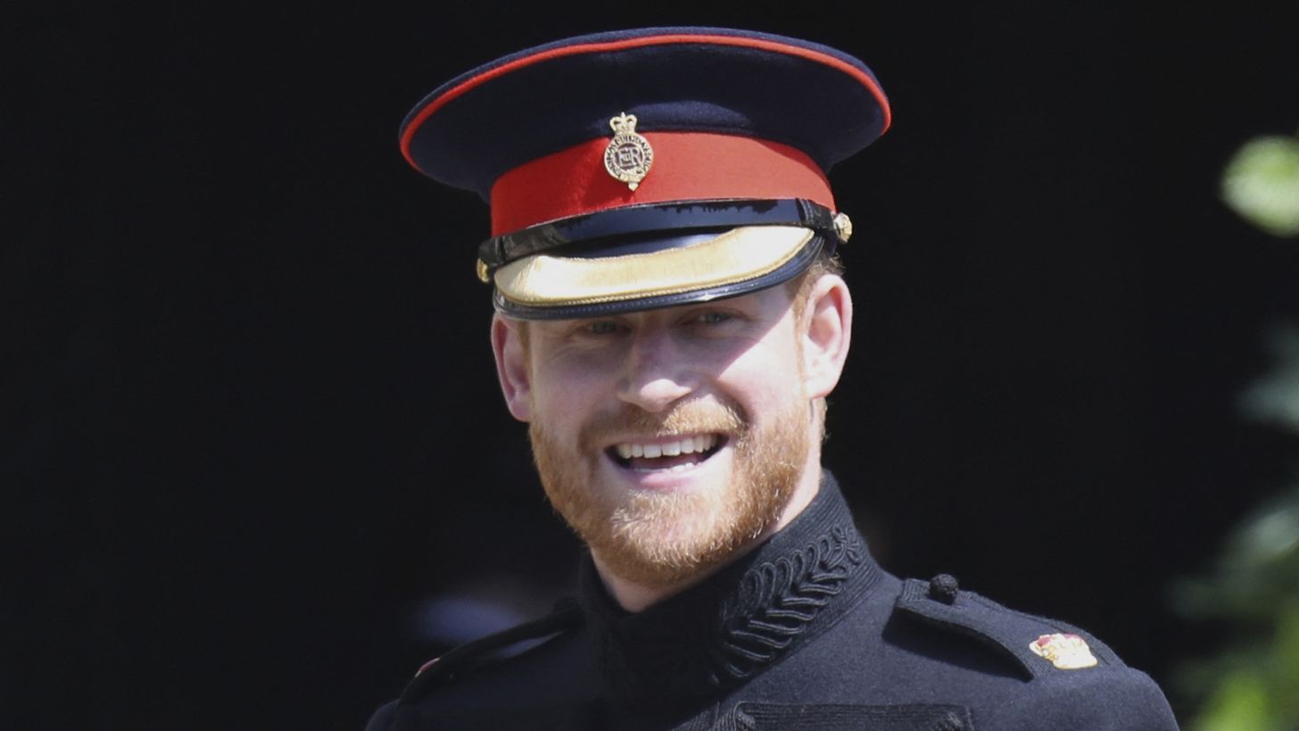 Hoe de baard van prins Harry voor commotie zorgde op zijn trouwdag