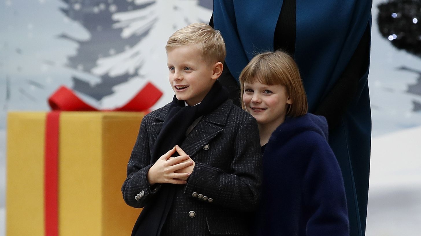 Tweeling Monaco maakt debuut in nieuwjaarstoespraak prins Albert