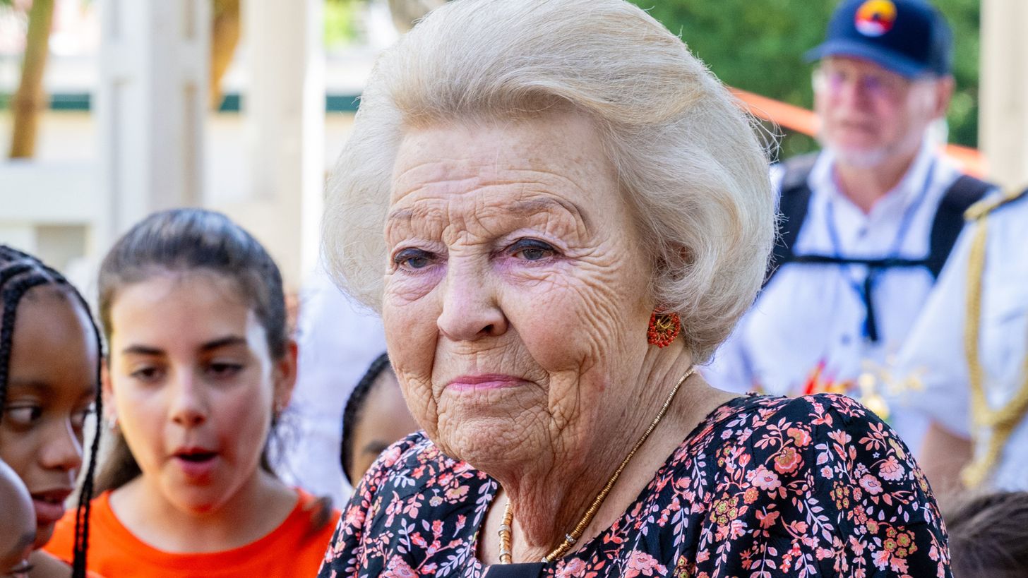 Prinses Beatrix blikt tevreden terug op bezoek aan de Cariben: "Ik ben altijd heel blij hier"