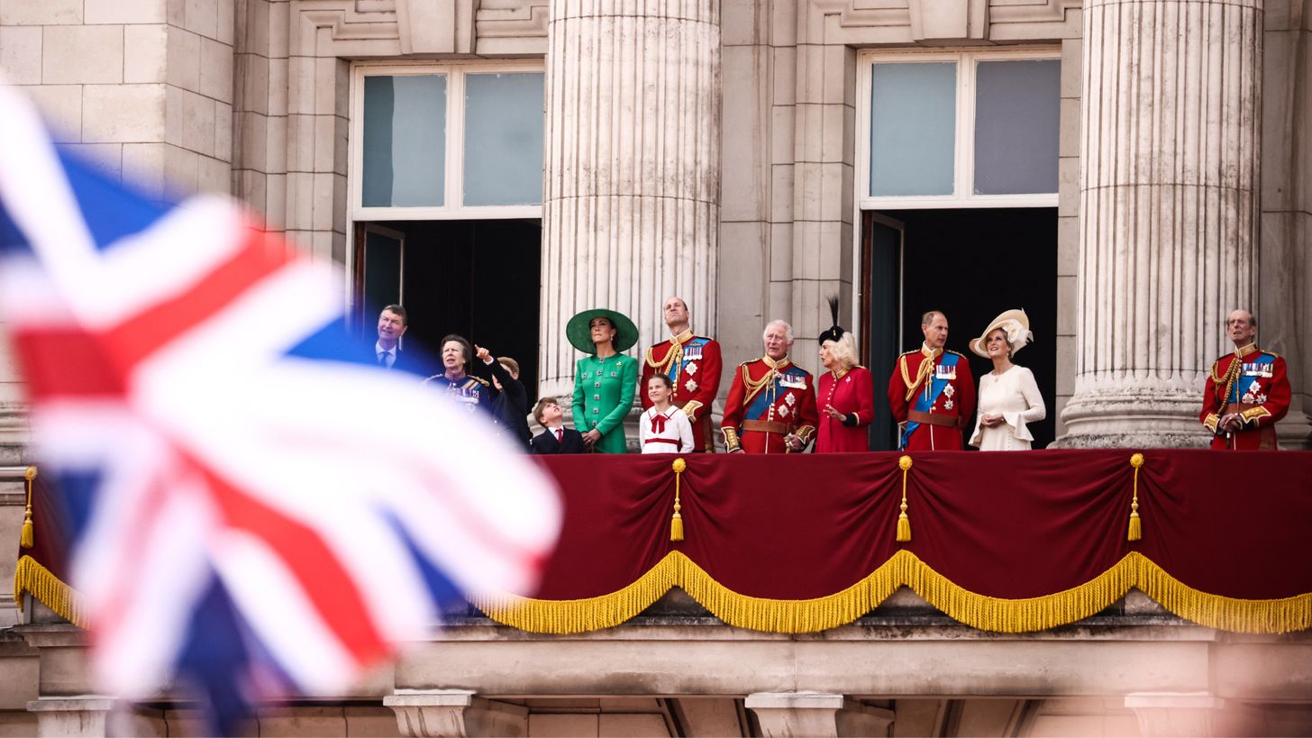 Buckingham Palace sluit gedeeltelijk haar paleisdeuren en dit is waarom