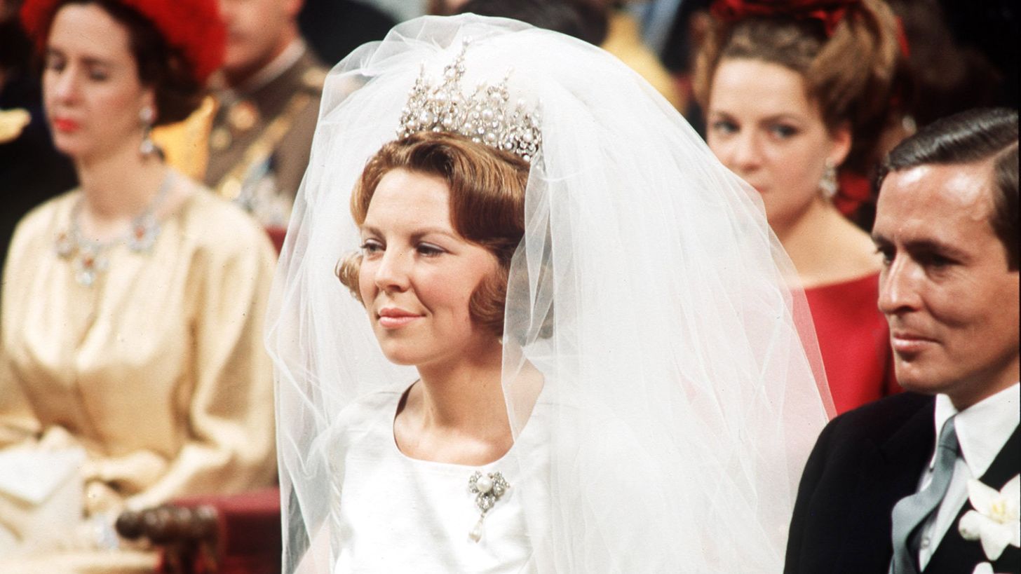 De historie van het Württemberg-diadeem: hét bruidsdiadeem van prinses Beatrix