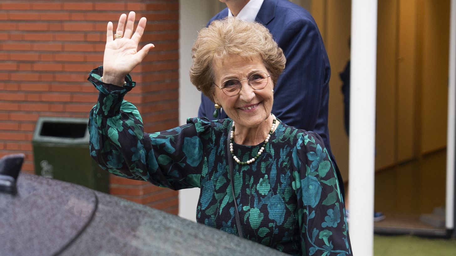 Prinses Margriet koopt kinderpostzegels aan de deur: "Ze weten ons te vinden"