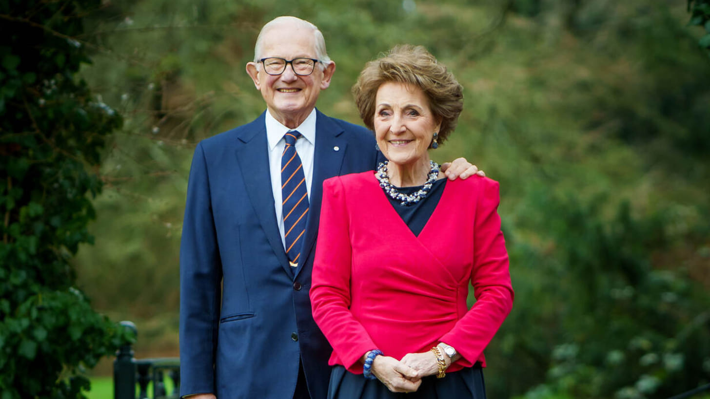 Zoons Margriet feliciteren hun moeder met leuke foto's