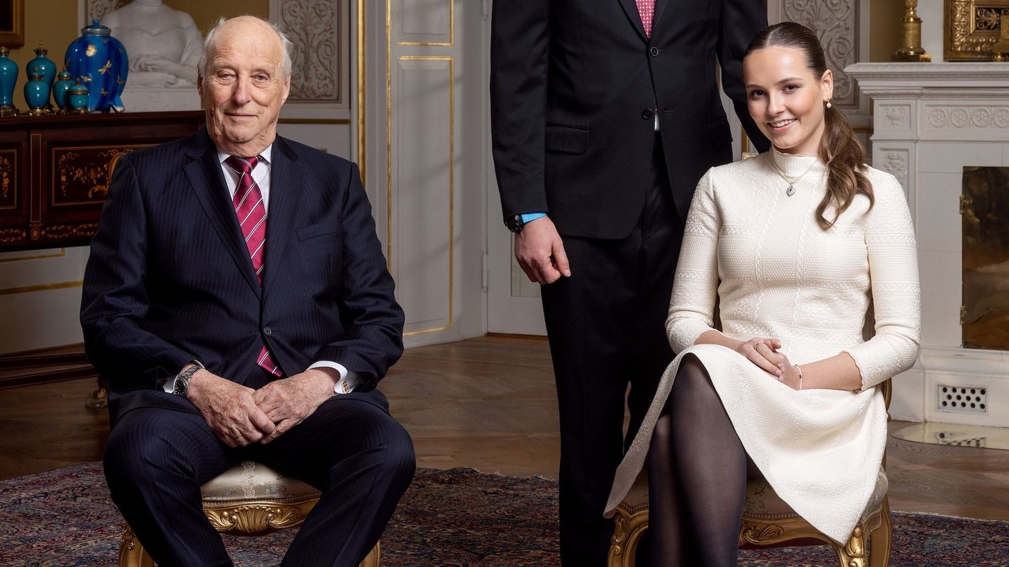 Opa Harald verrast prinses Ingrid Alexandra op verjaardag