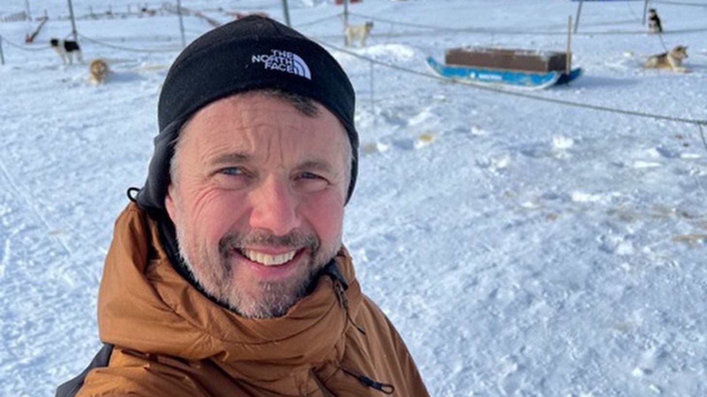 Leuk! Frederik deelt foto's van sledetocht in Groenland