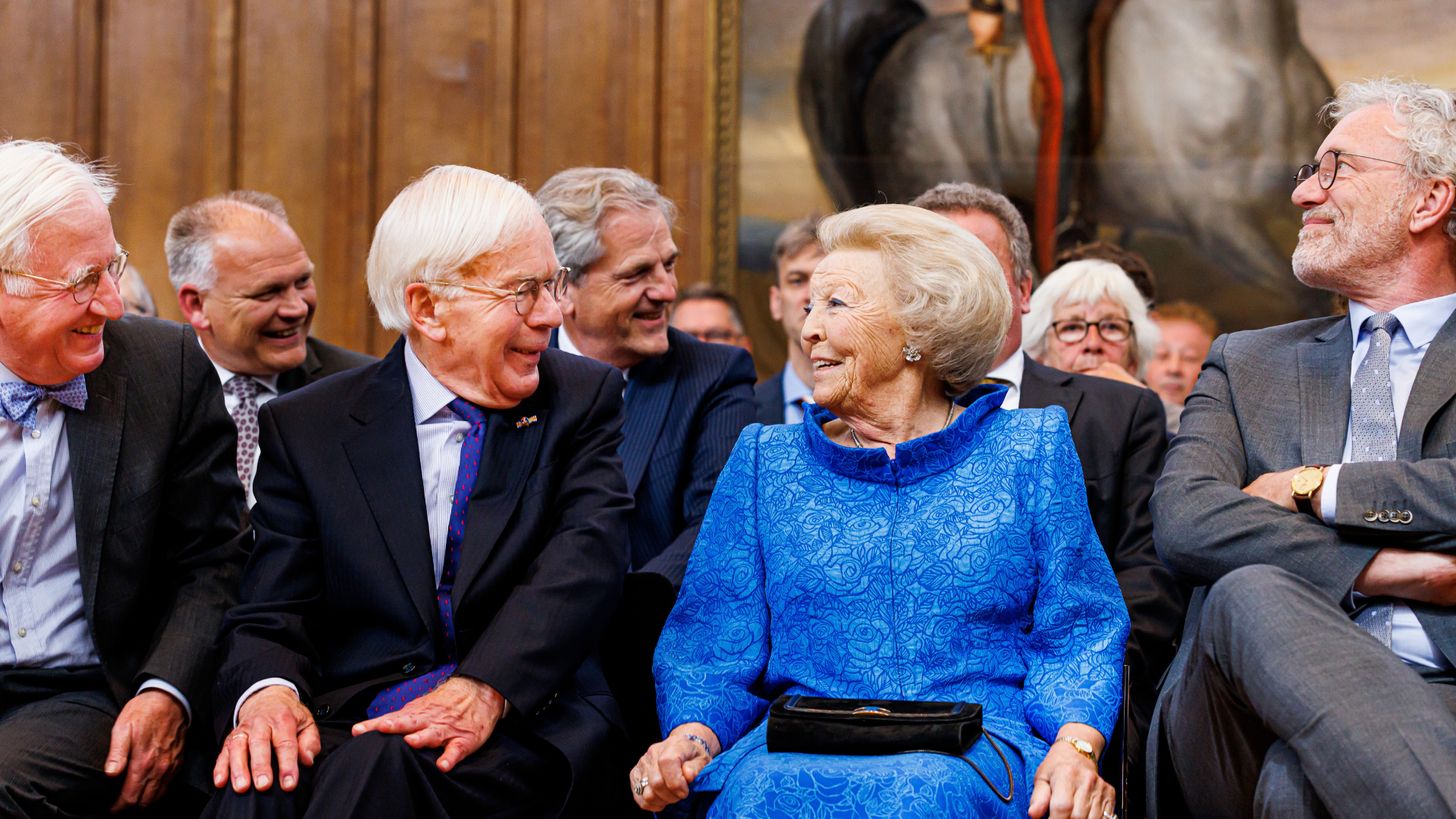 Prinses Beatrix viert 80e verjaardag Herman Tjeenk Willink mee