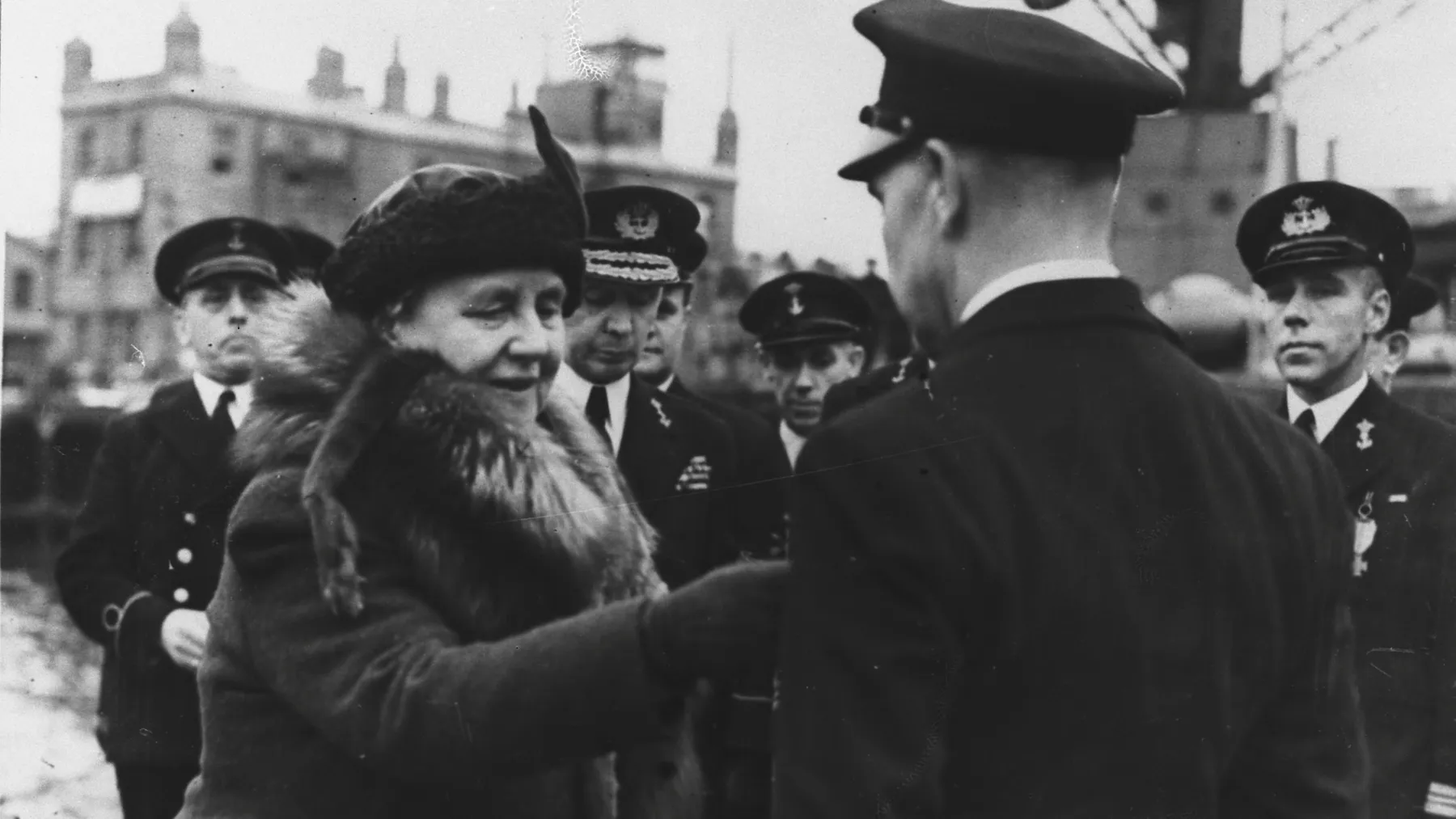 Koningin Wilhelmina's vertrek naar Engeland tijdens WO II - Blauw Bloed