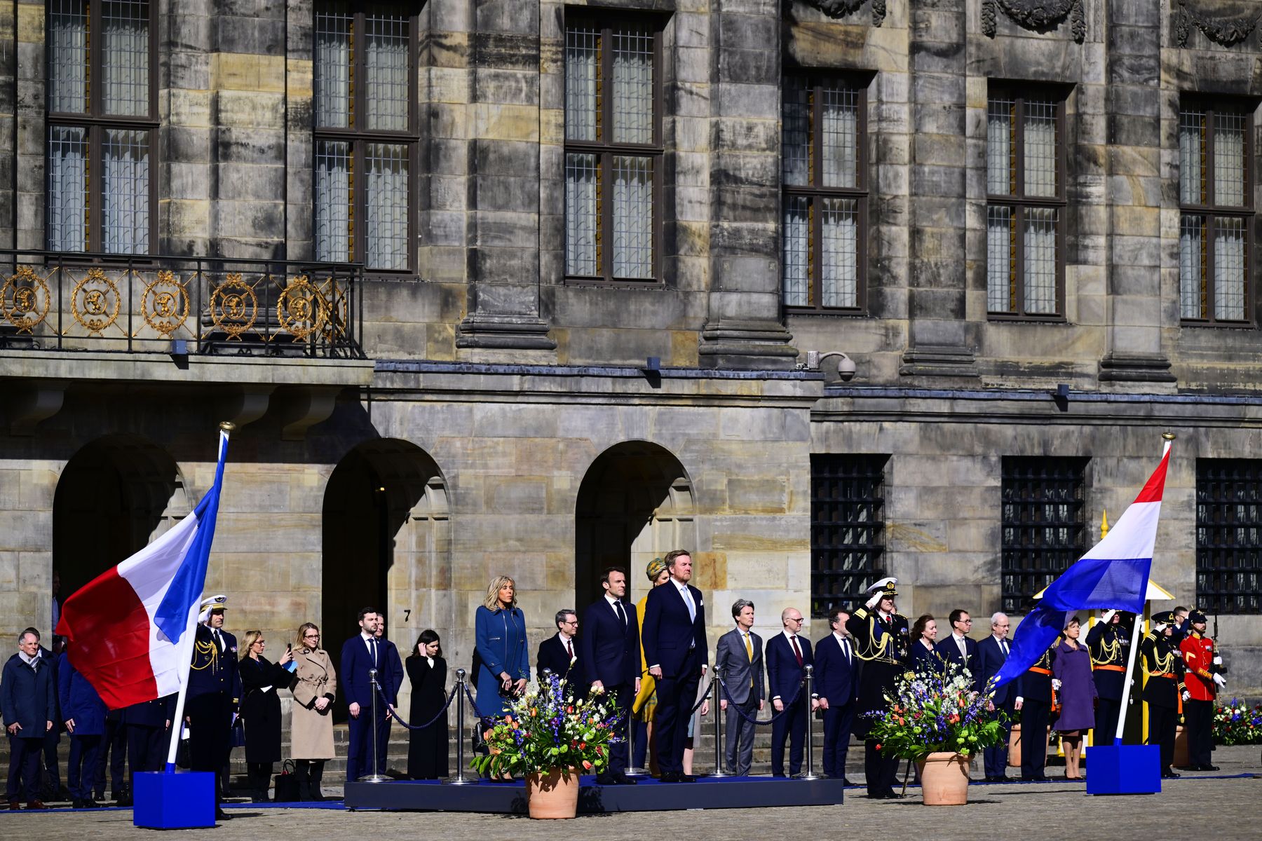 Koningspaar Ontvangt Franse President Macron - Blauw Bloed