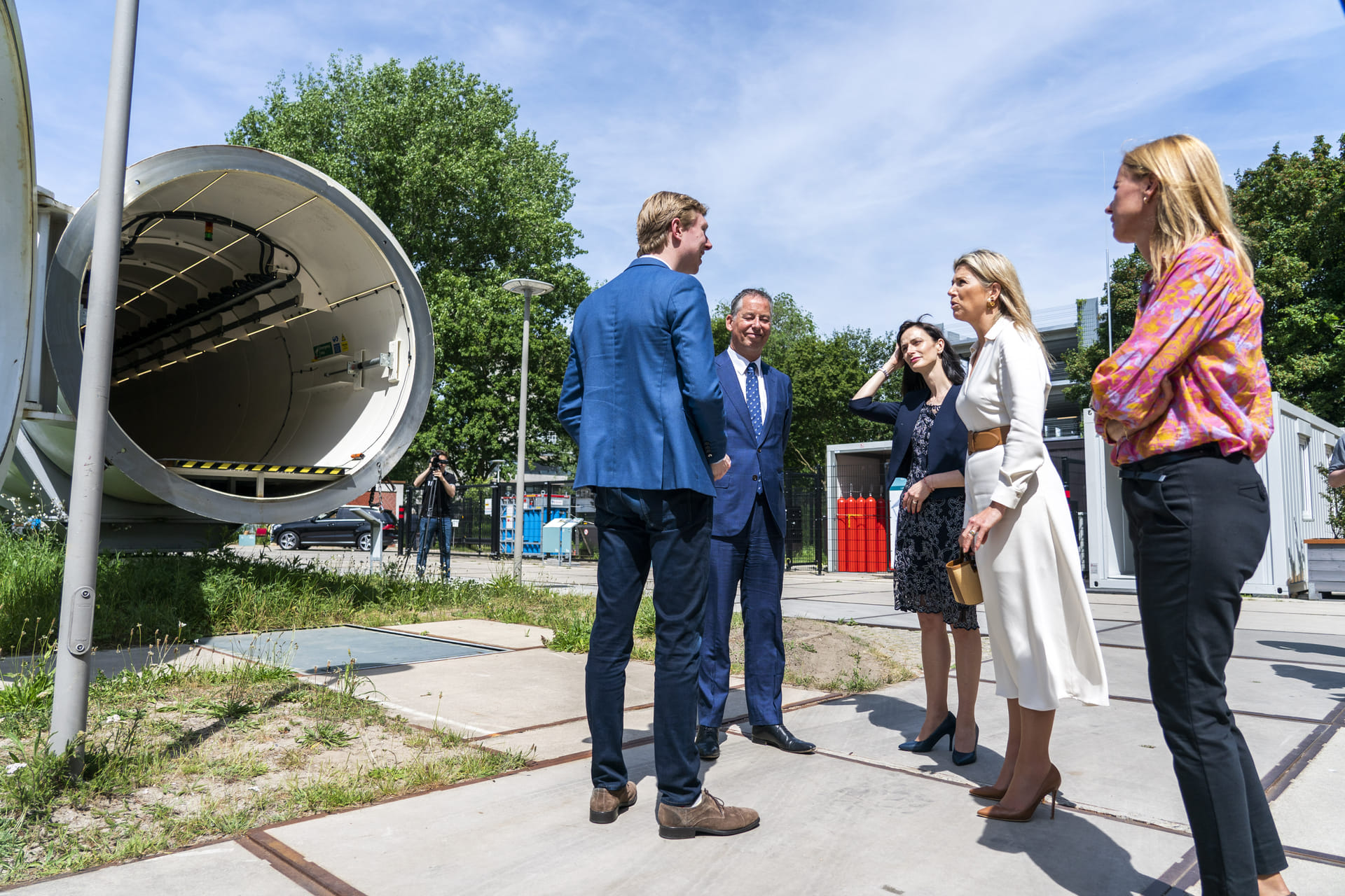 KoninginMaxima_buis_TU_Delft
