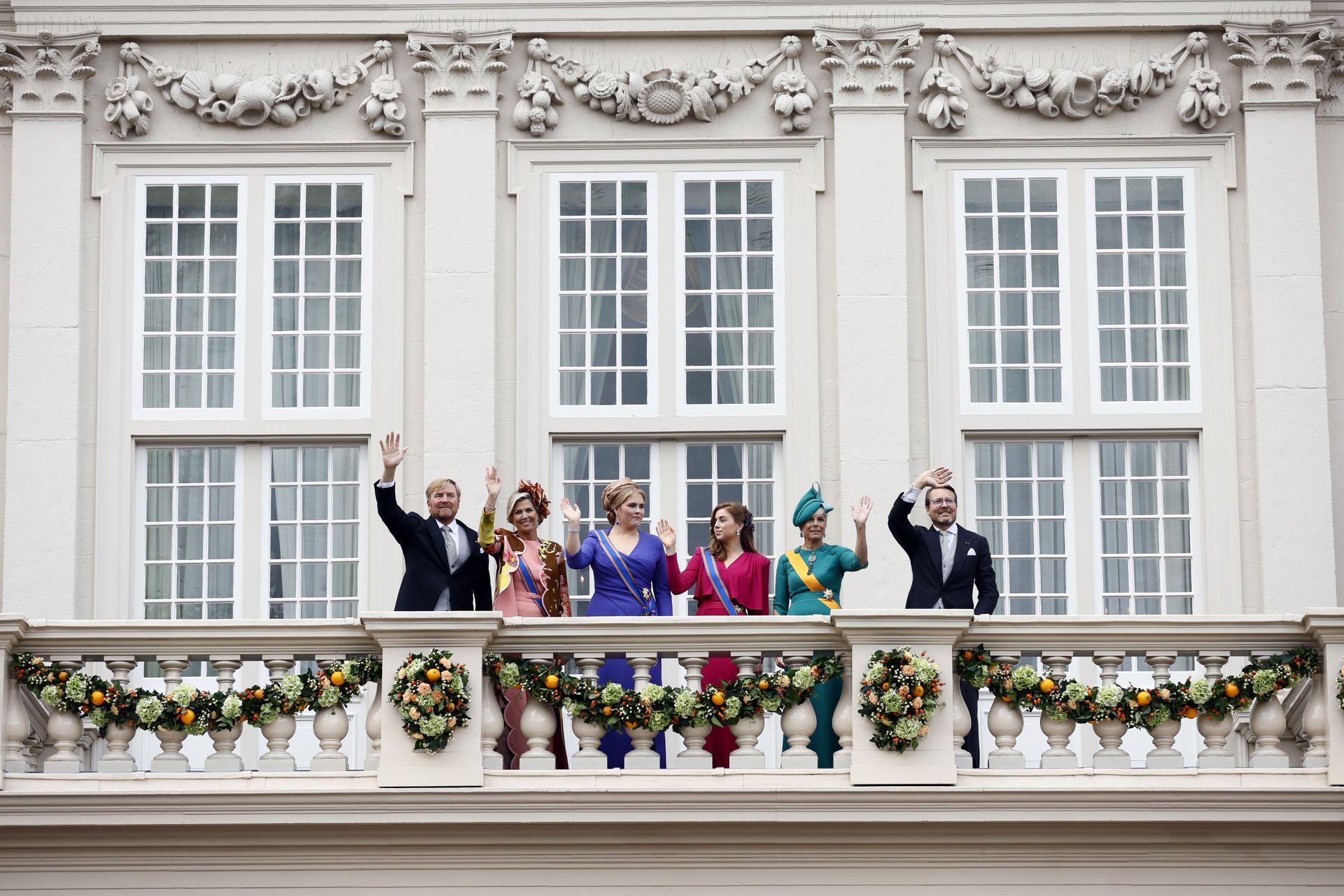 Prinsjesdag-balkonscène-hele-familie