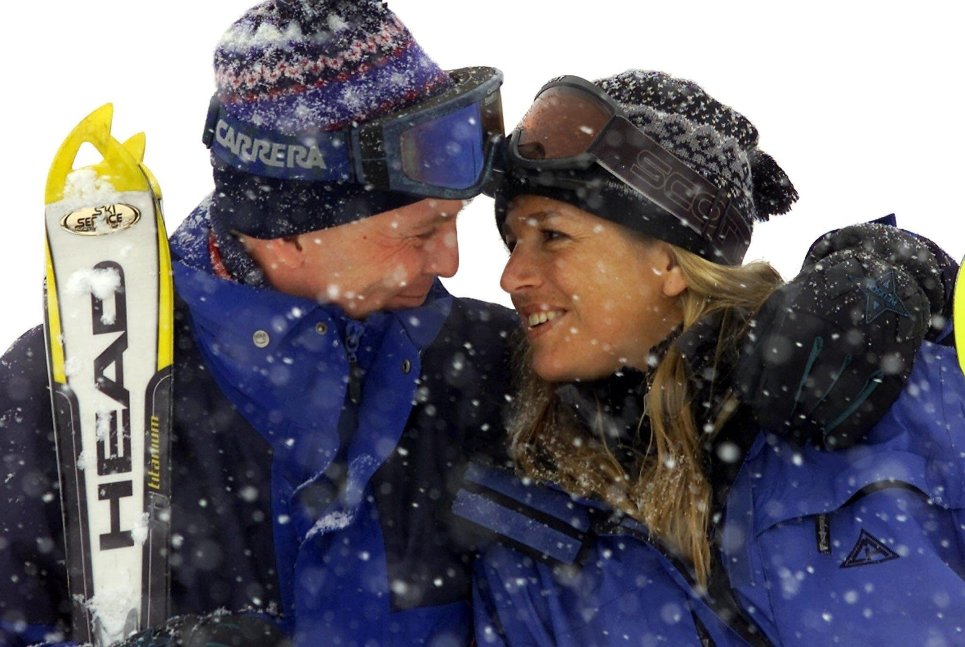 Brrrrrr! Willem-Alexander en Máxima poseren tijdens huwelijksreis in St. Moritz (2002).