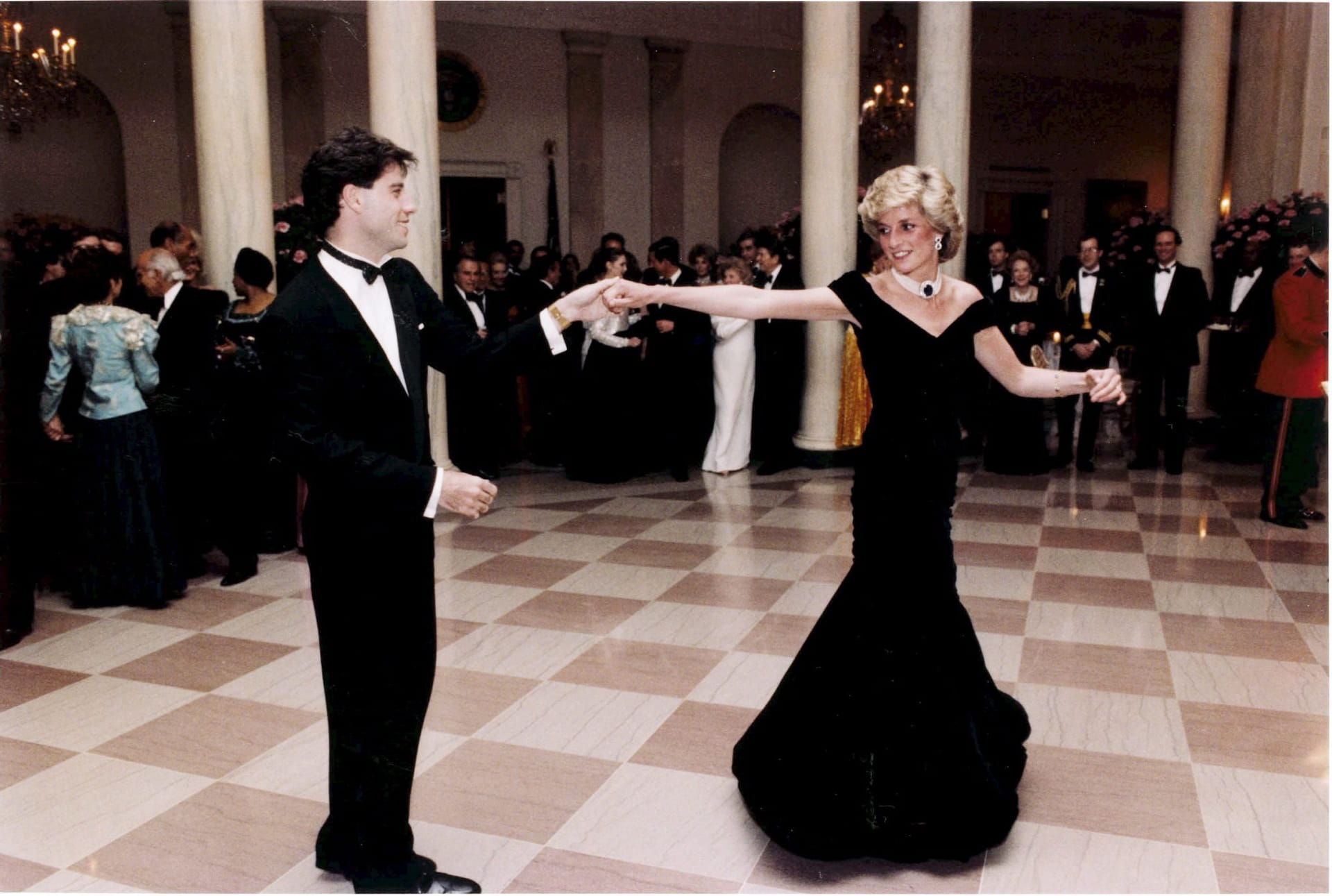 Diana_Jon_Travolta_dansen.jpg