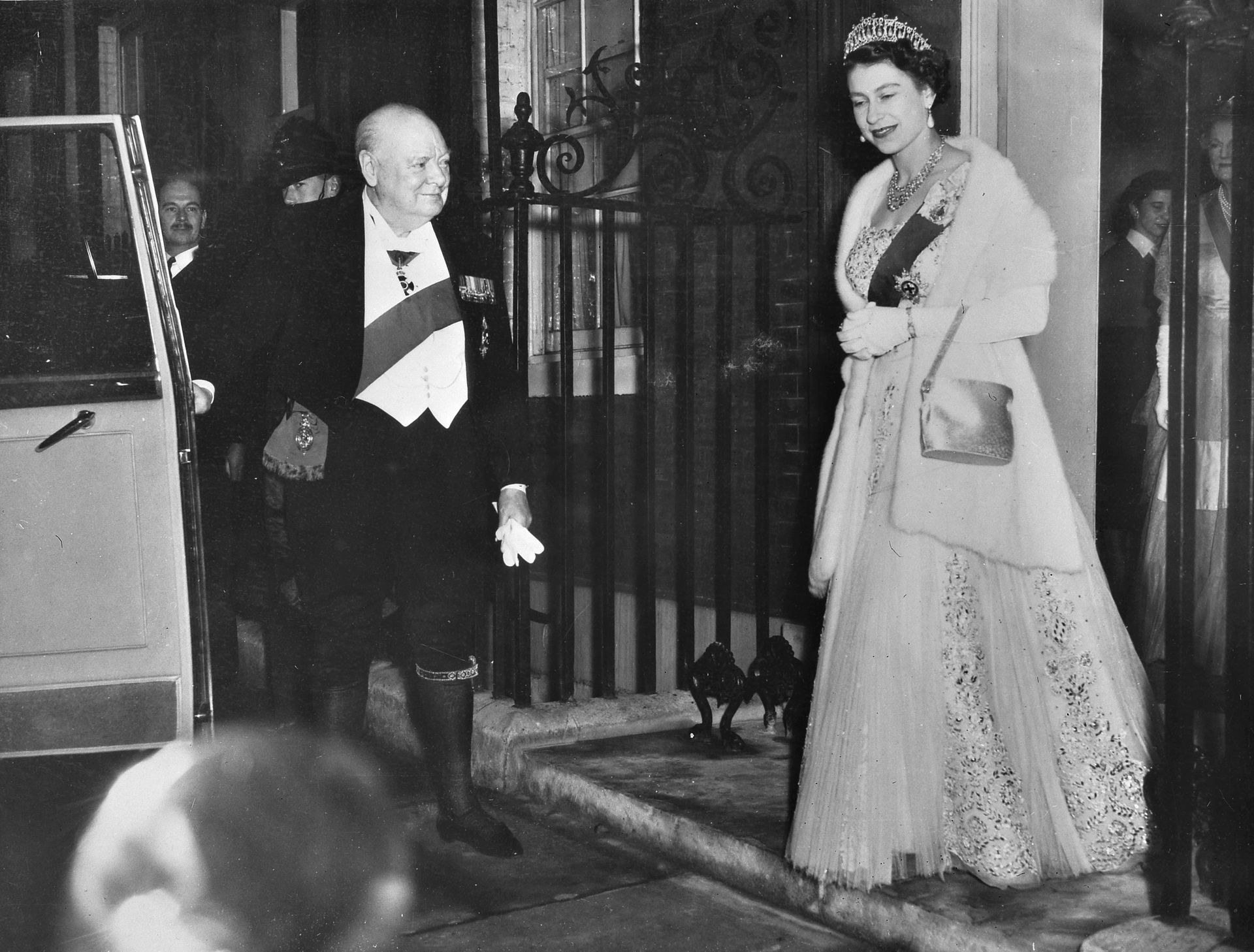 Churchill Elizabeth Downingstreet 1955