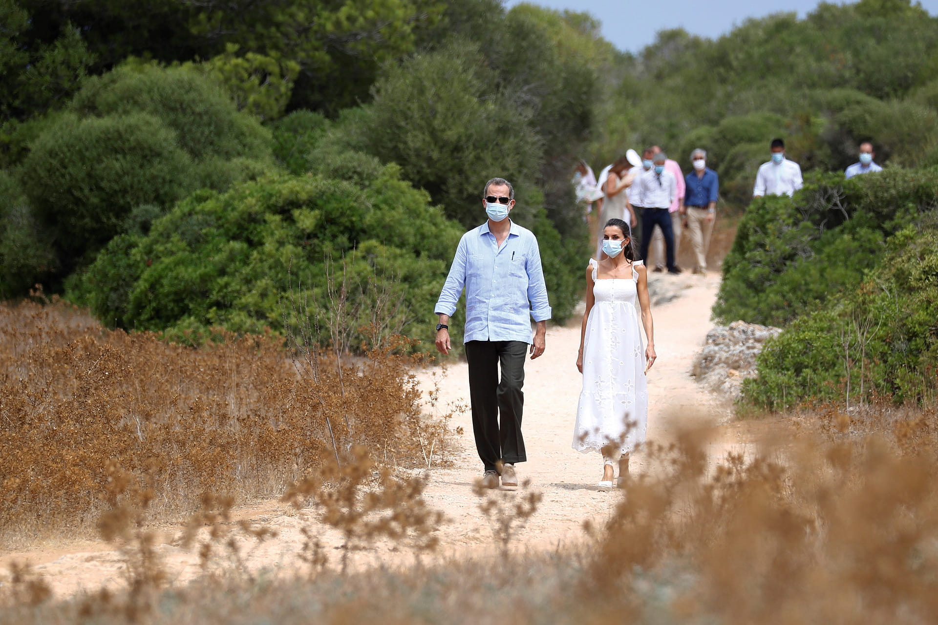Felipe_en_Letizia_wandelen_op_Menorca.jpg