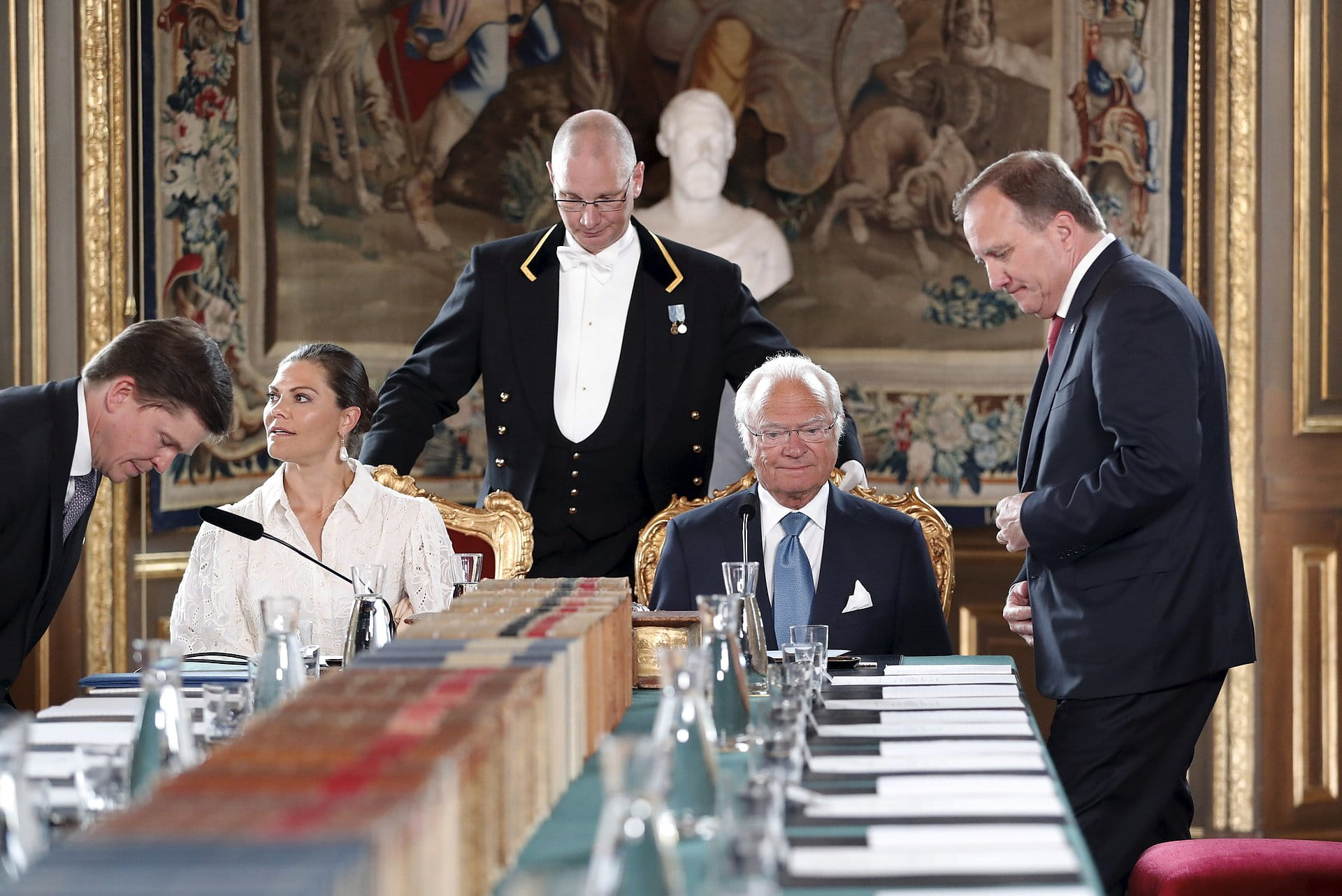 Victoria_en_Carl_gustaf_nieuw_kabinet.jpg