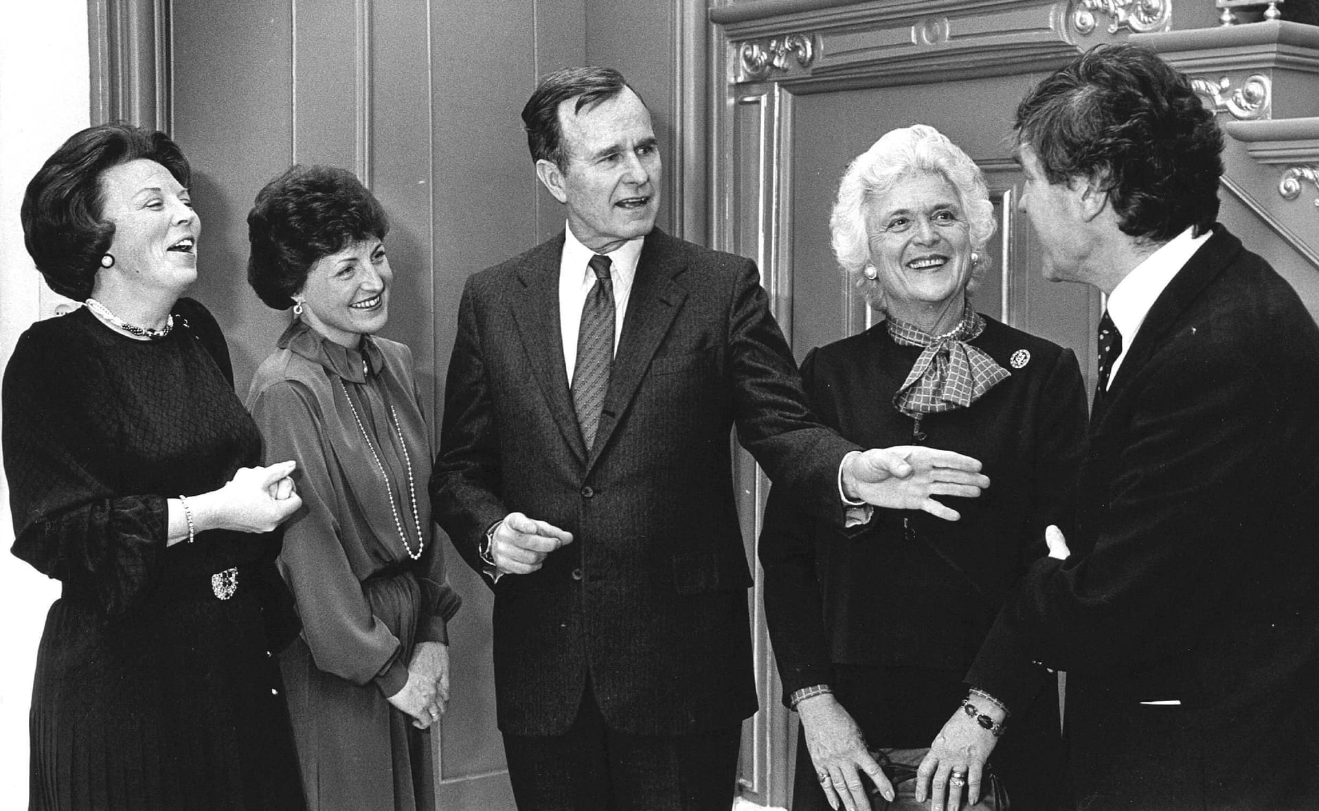 george_bush_beatrix.jpg