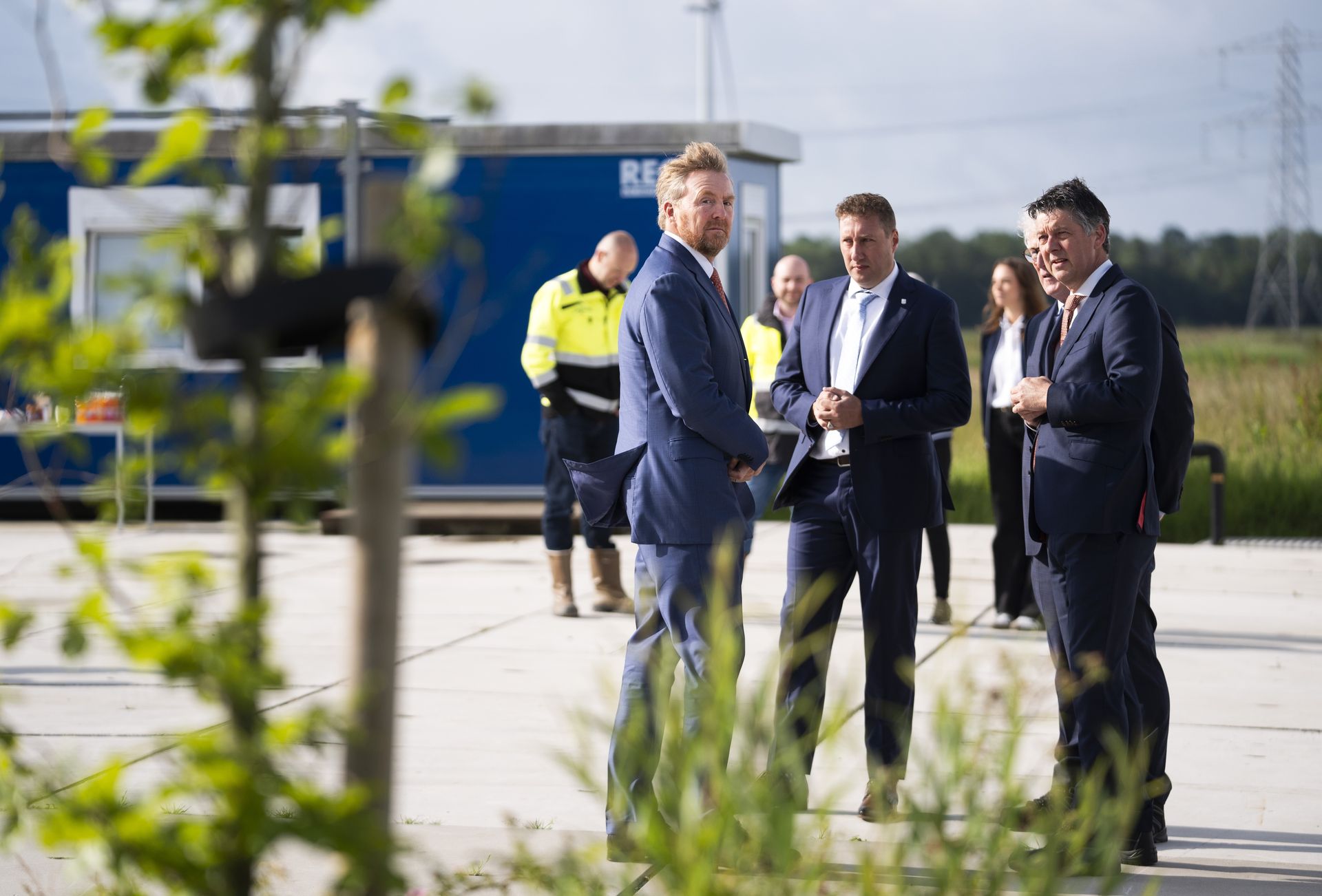 De koning begint zijn bezoek op woensdagochtend in Lelystad.