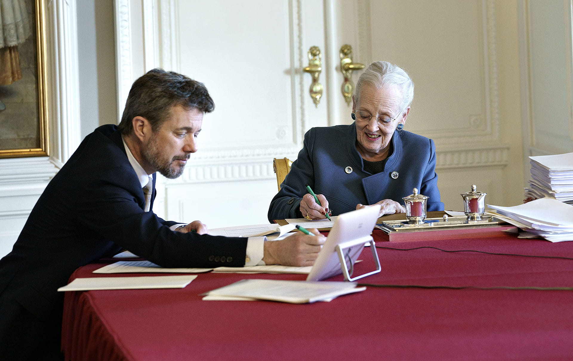 Koningin_Margrethe_en_Frederik_Staatsraad_1.jpg