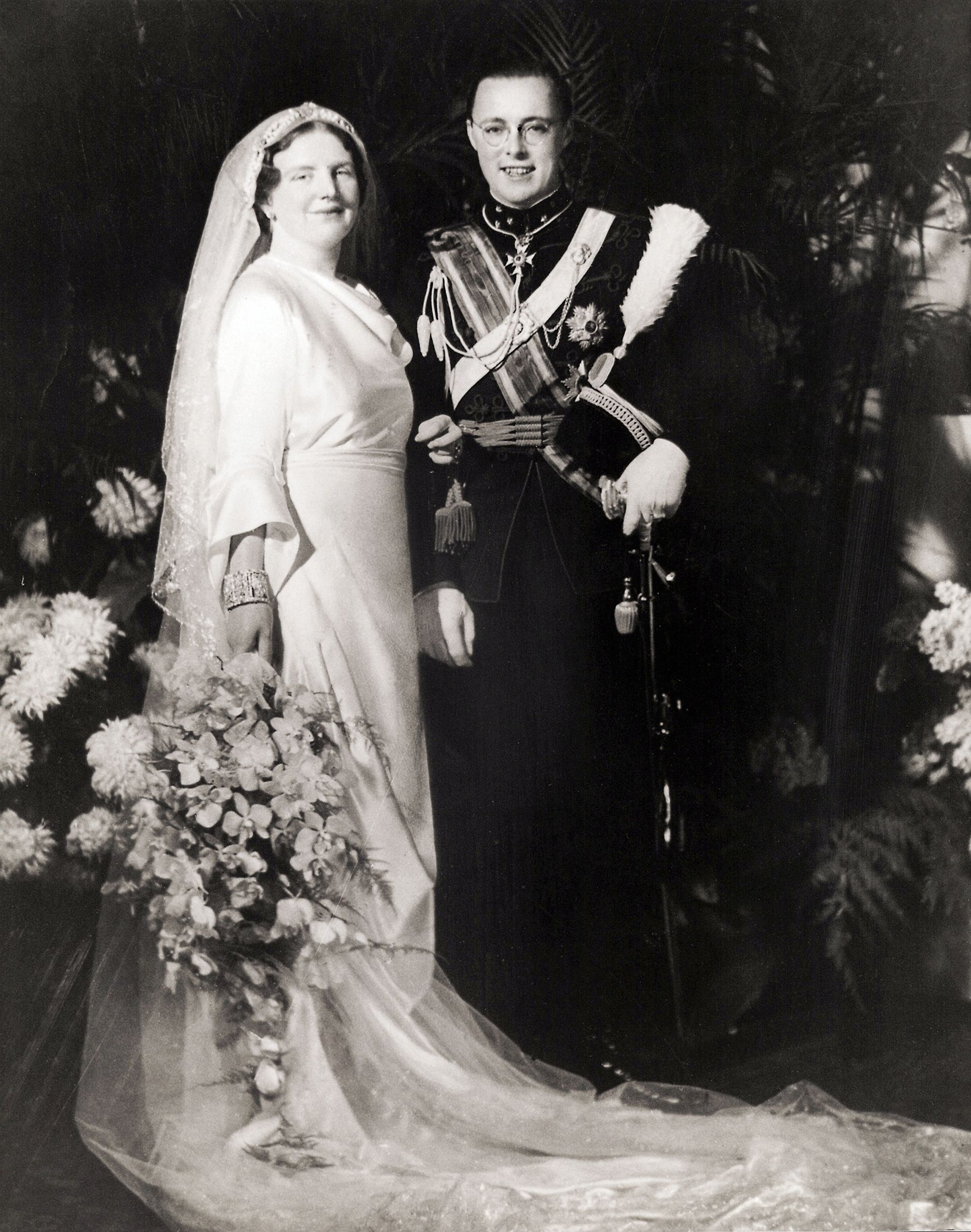 Bernhard Juliana officiele foto huwelijk 7 januari 1937