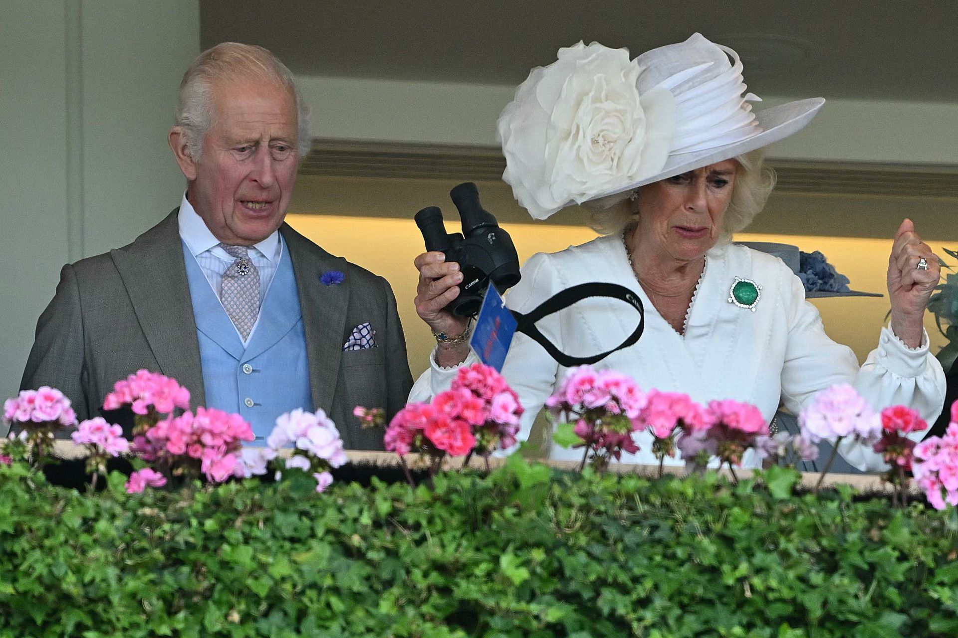 charles_camilla_ascot