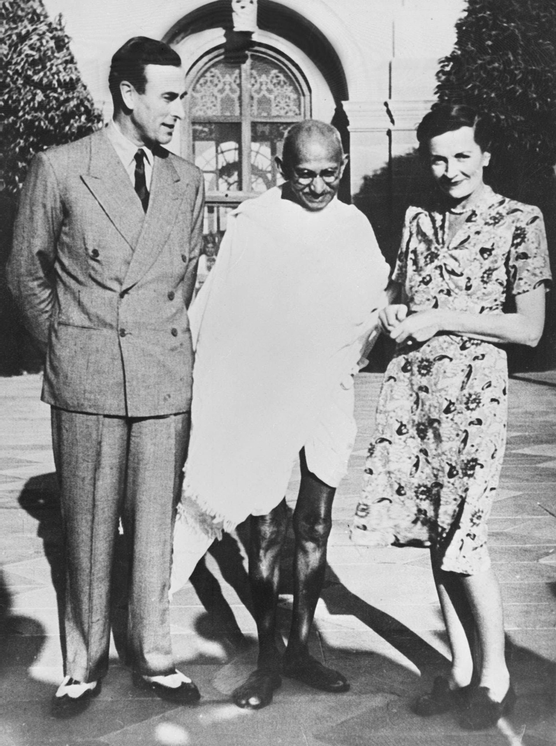 Mahatma Gandi echtpaar Mountbatten 11 april 1947