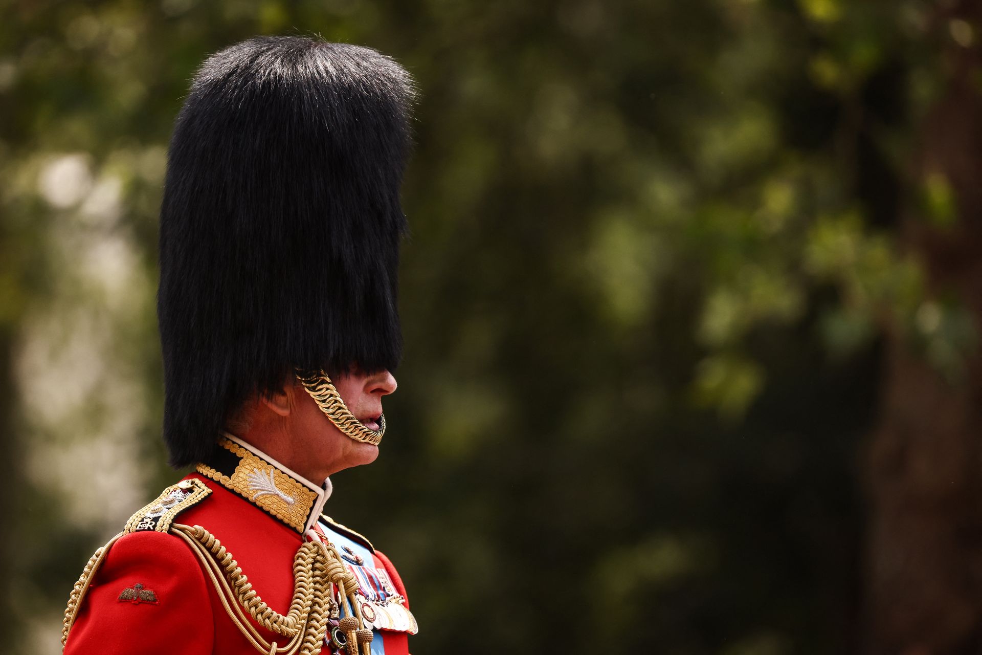 Koning Charles tijdens de laatste editie van Trooping the Colour in 2023.